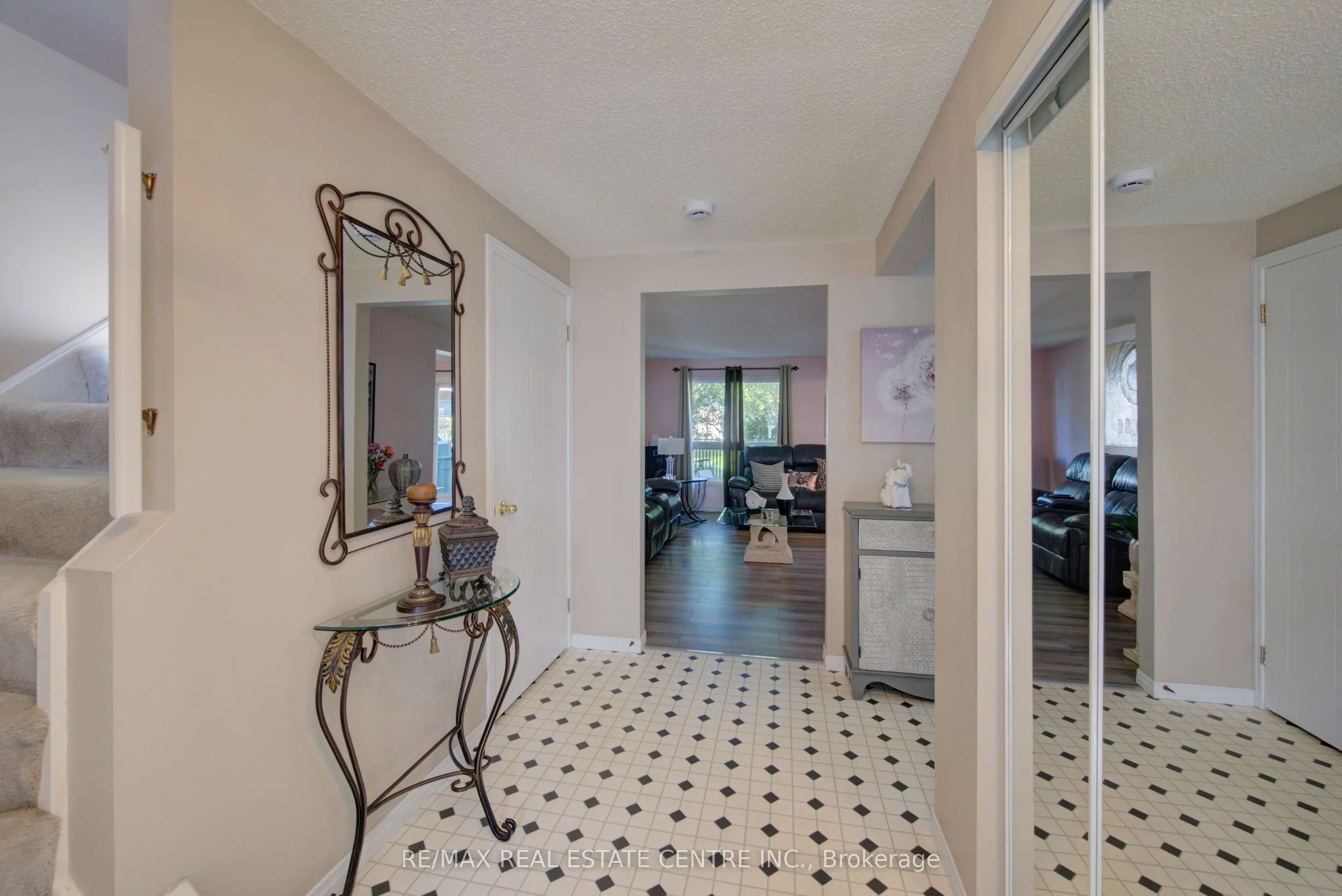 351 Northview Heights Place