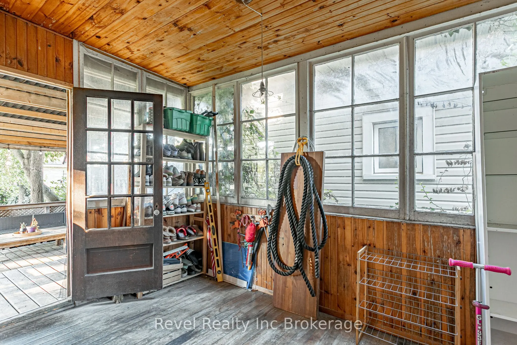 131 King Street E