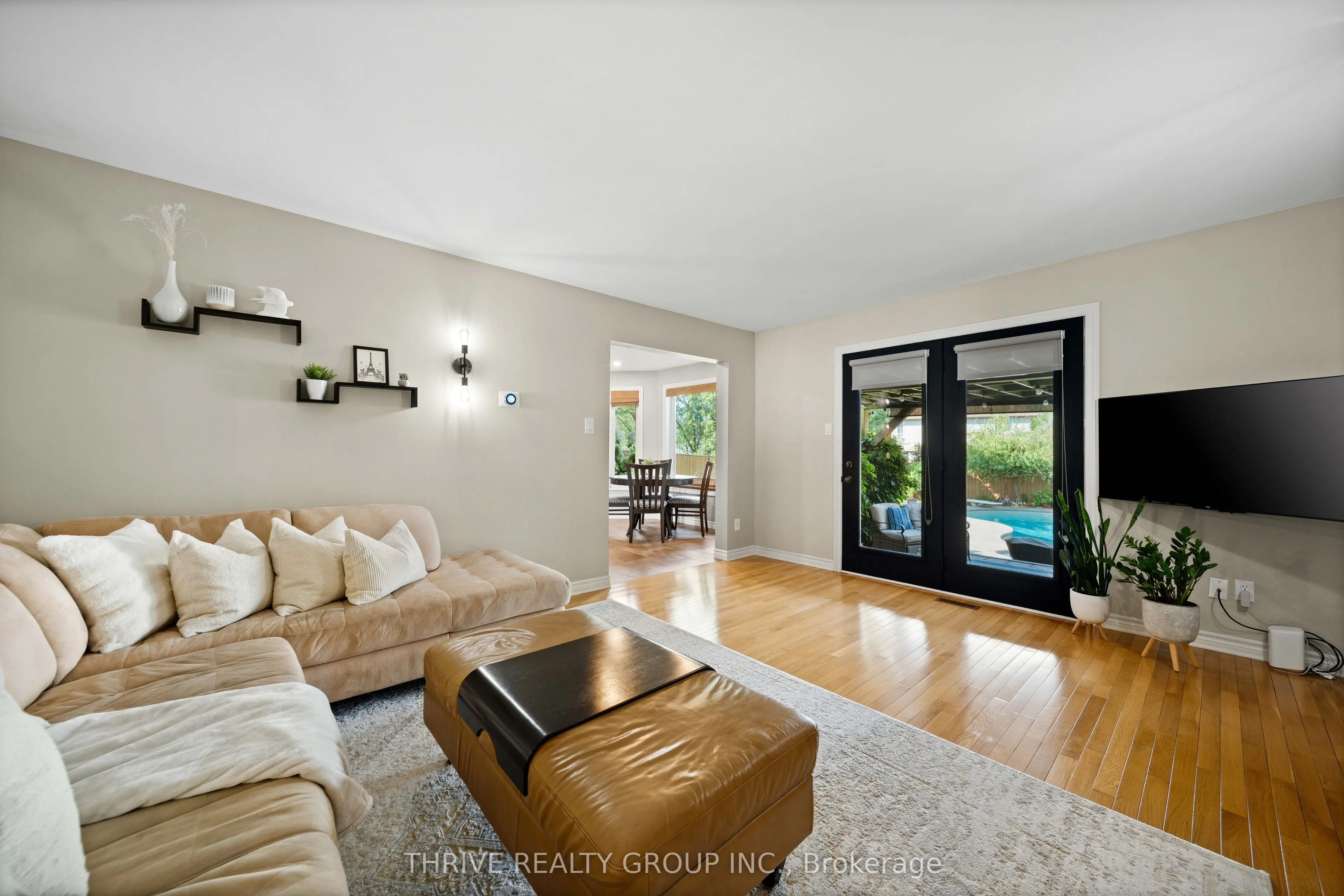 175 Forest Grove Crescent