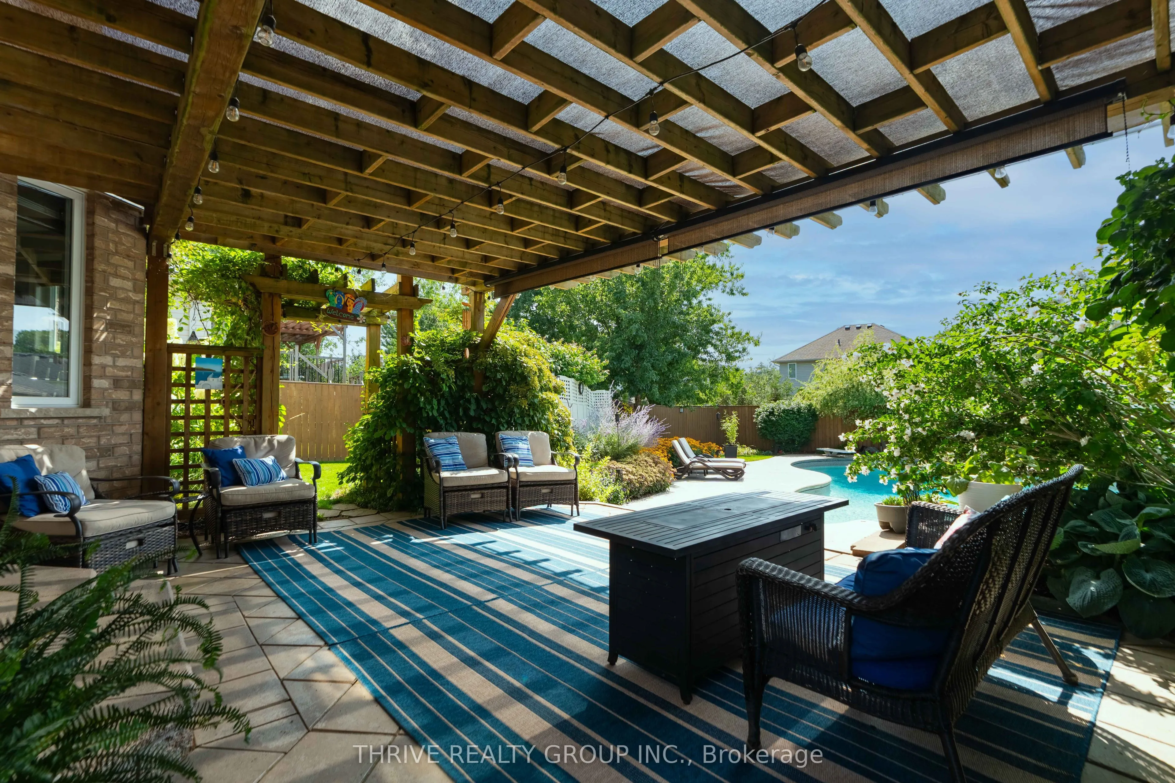 175 Forest Grove Crescent
