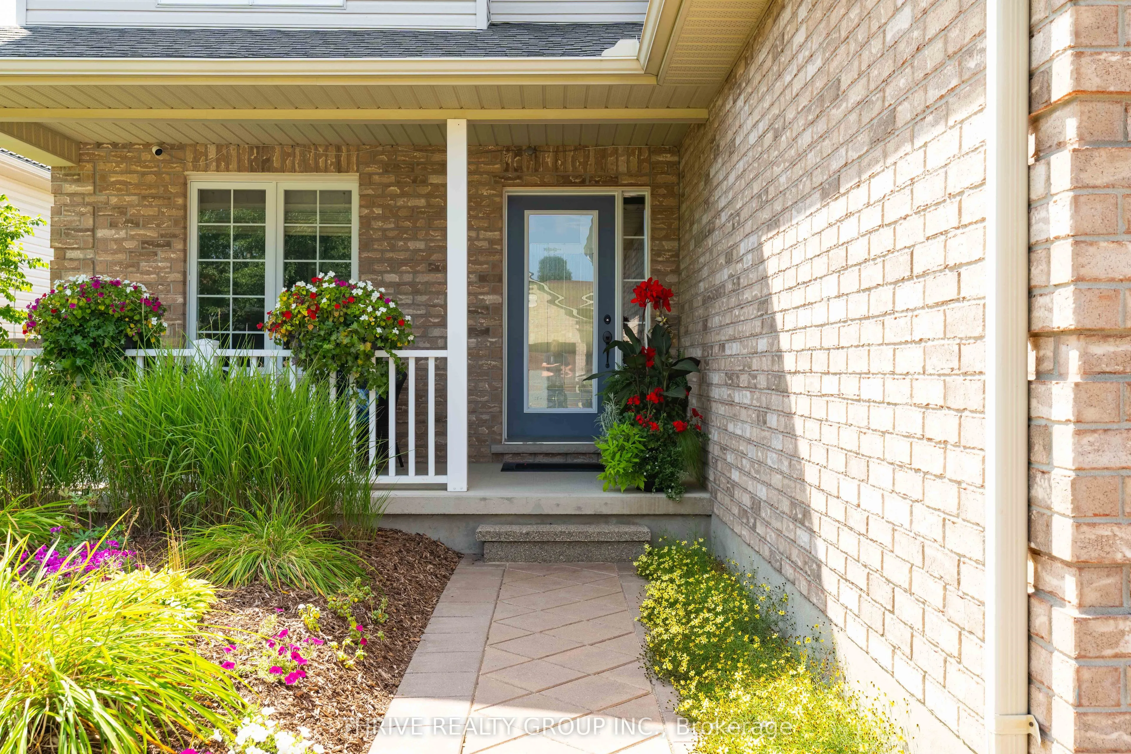 175 Forest Grove Crescent
