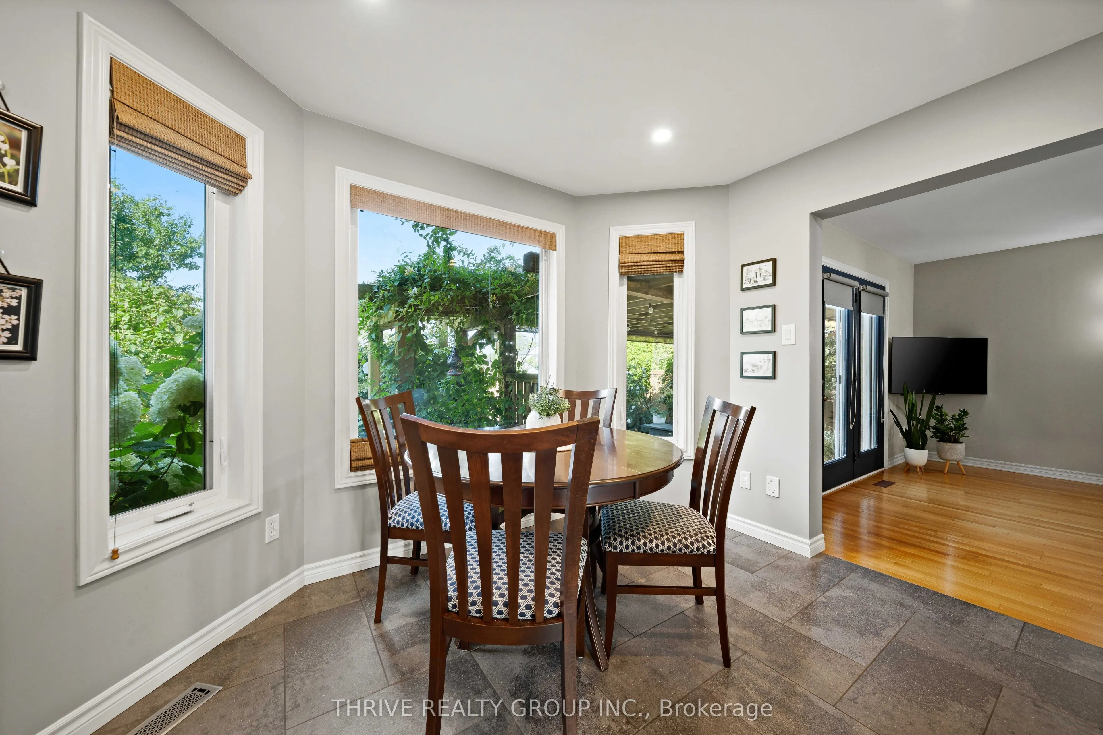 175 Forest Grove Crescent