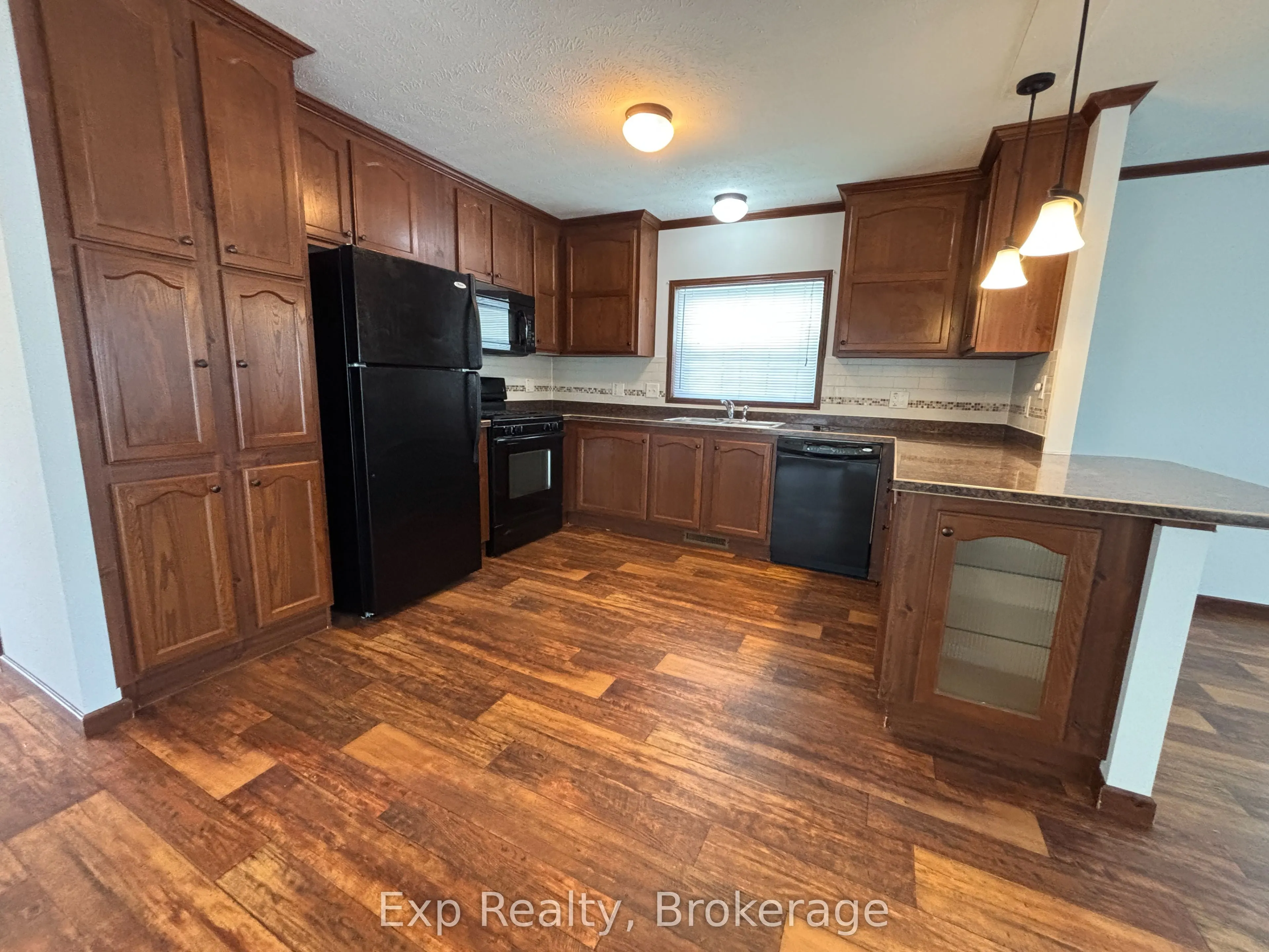 311 Dundas Street E #11