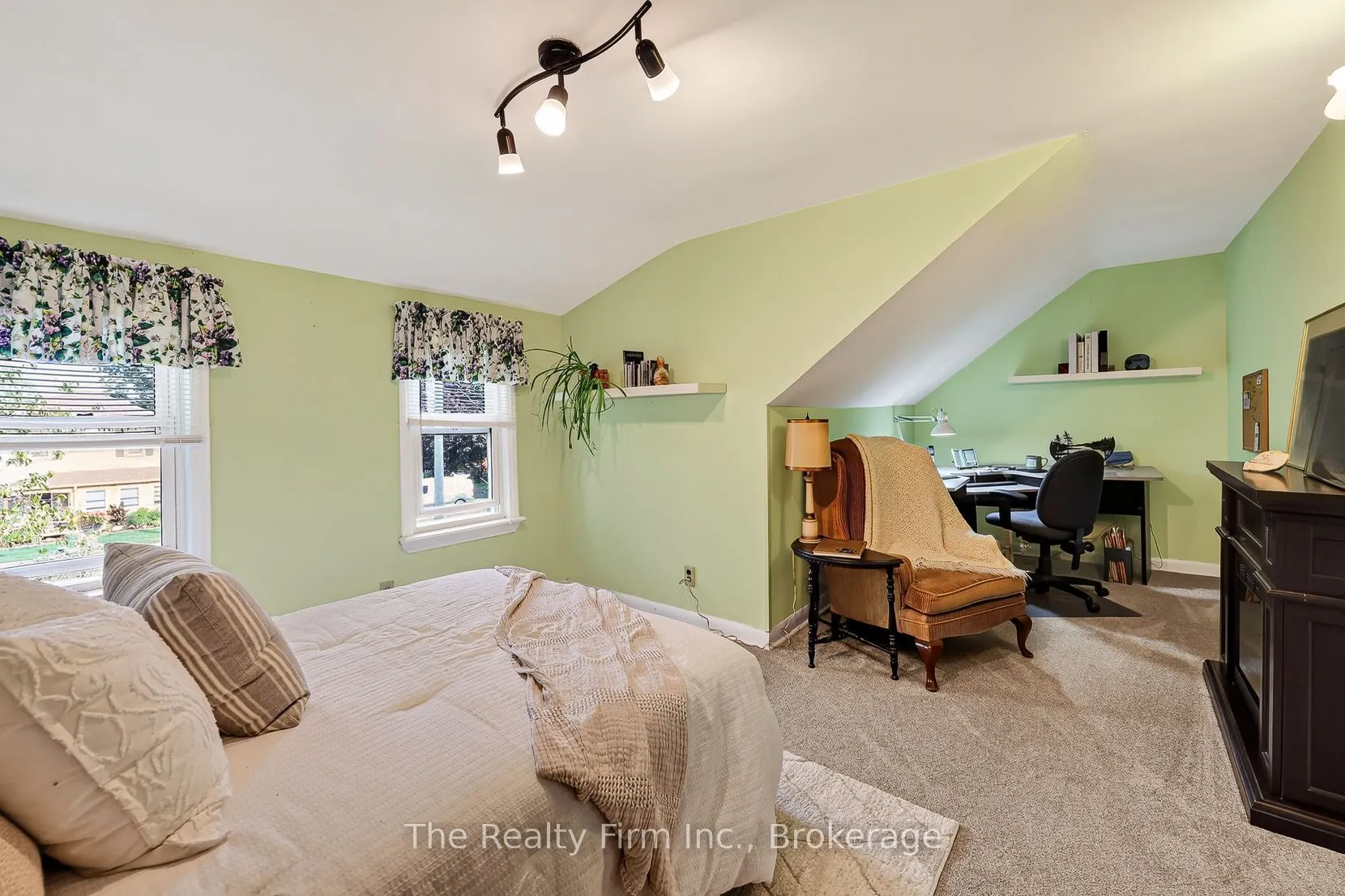 216 Bower Hill Road
