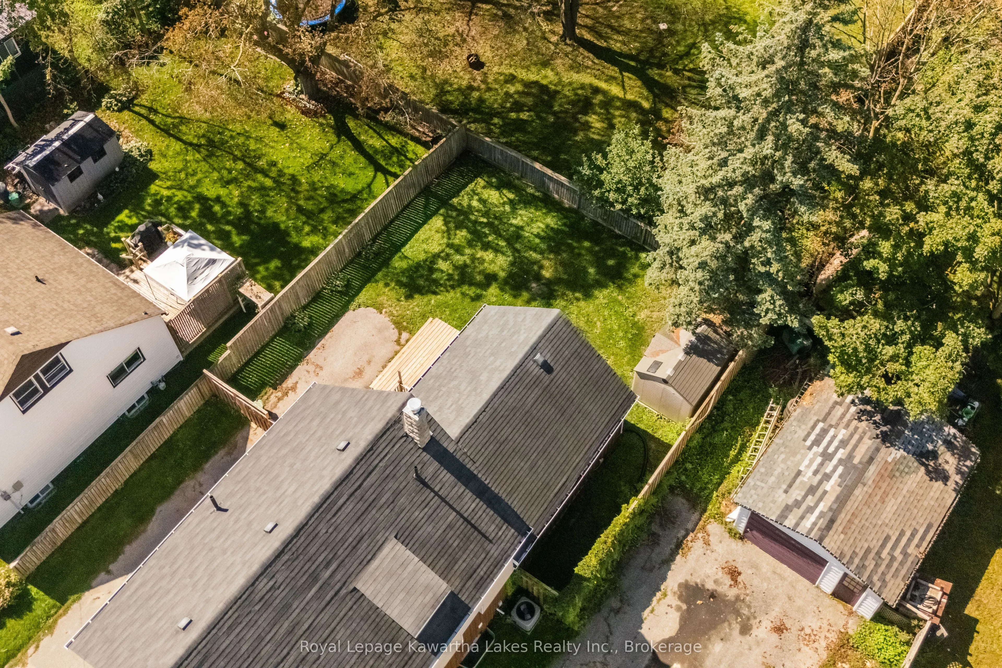 71 Victoria Avenue N