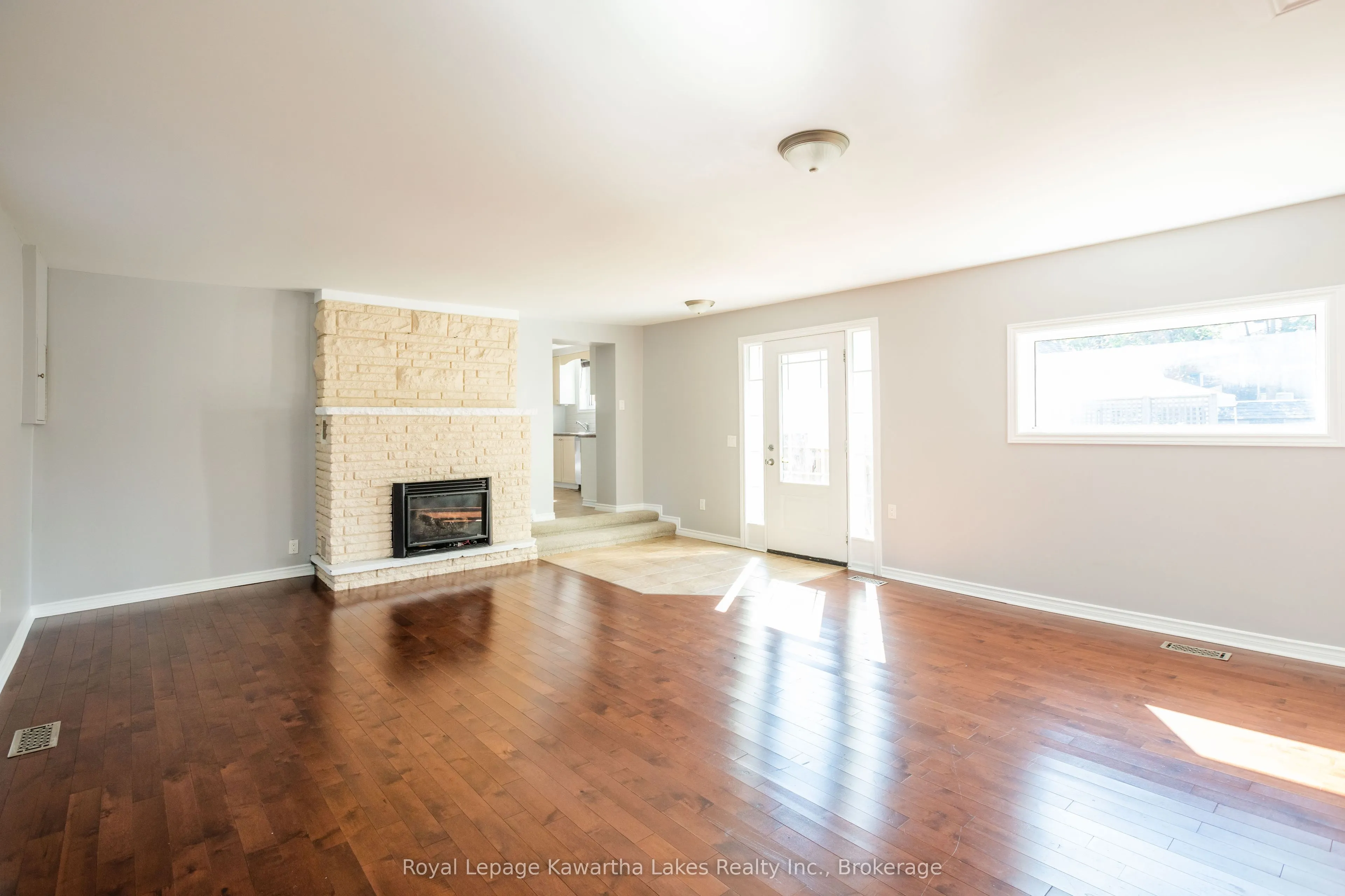 71 Victoria Avenue N