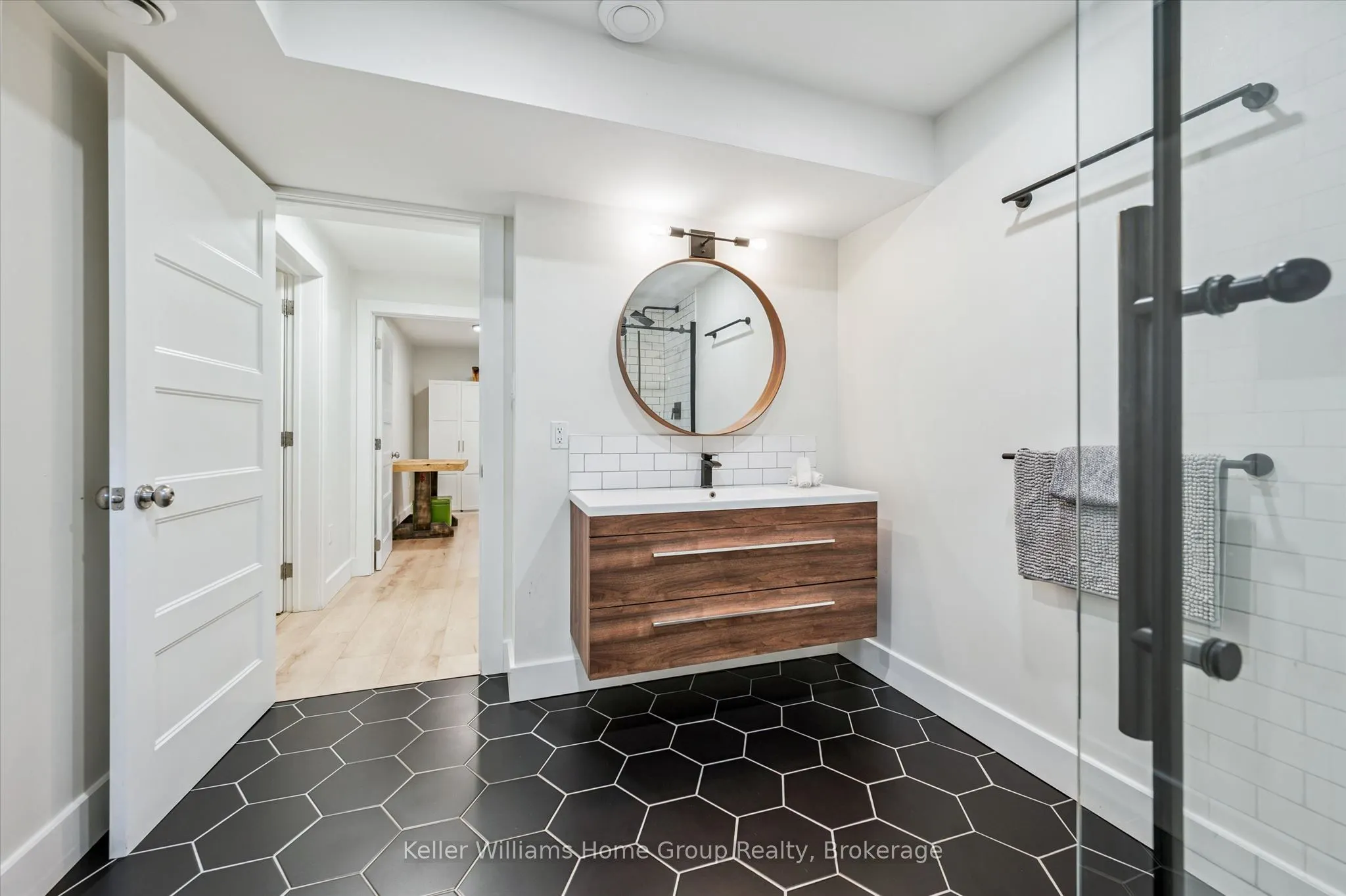 7708 Nichol Sideroad 15