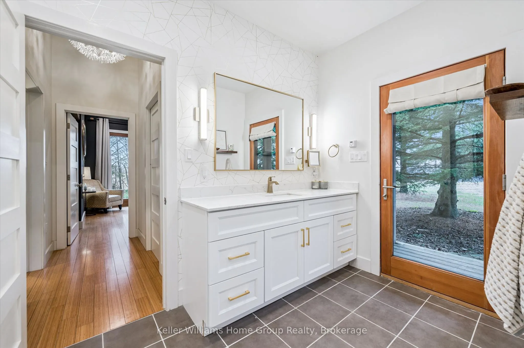 7708 Nichol Sideroad 15