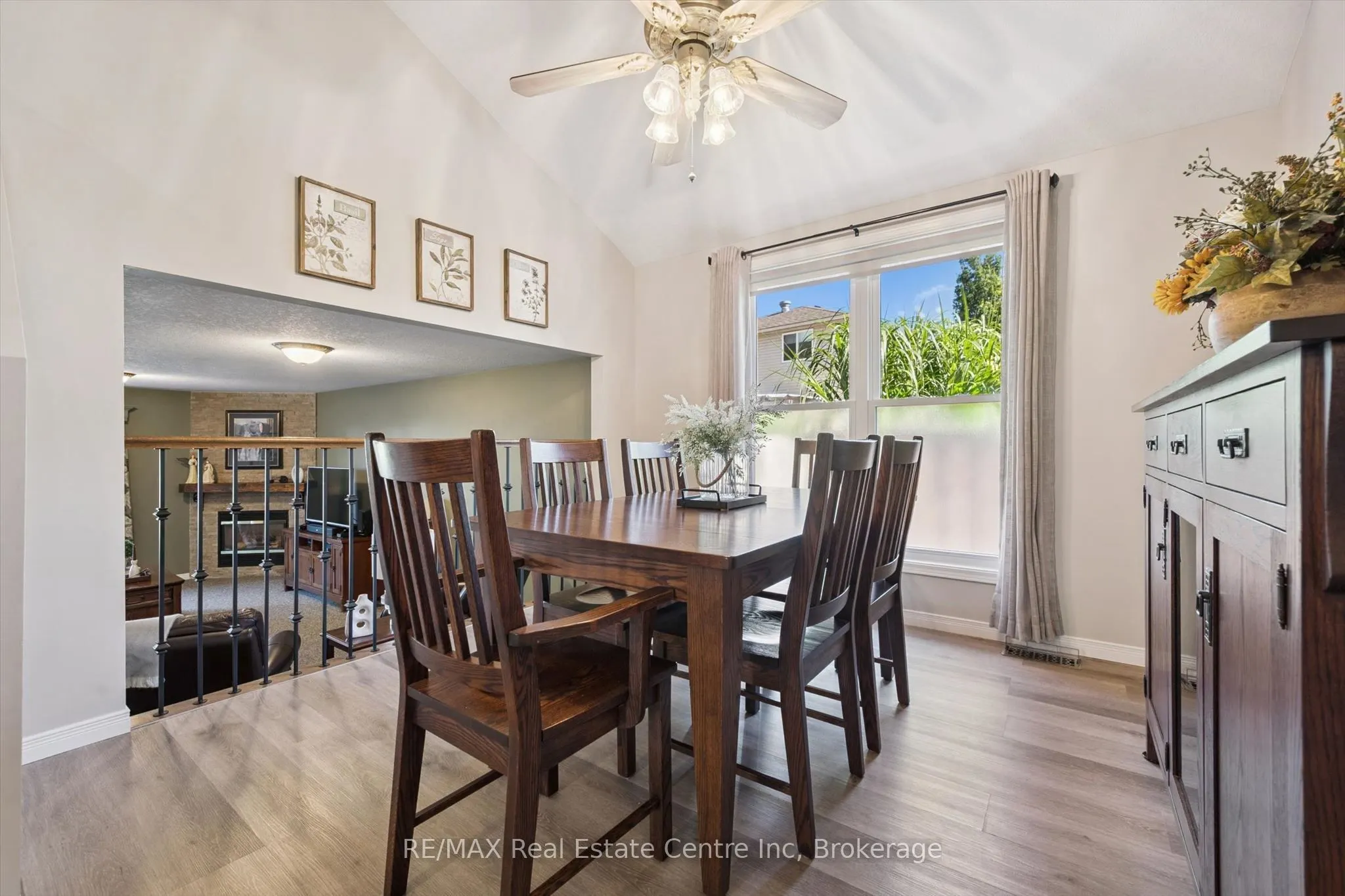 48 Abbeywood Crescent