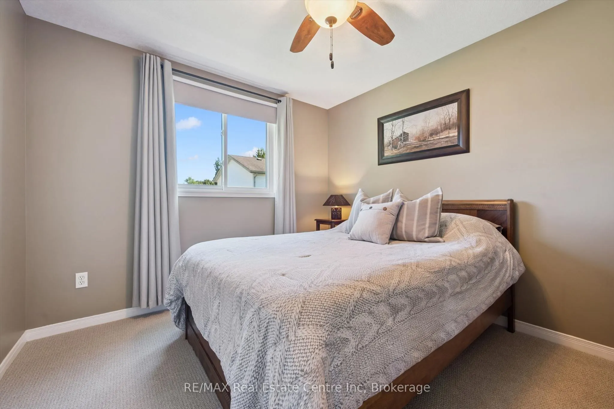 48 Abbeywood Crescent
