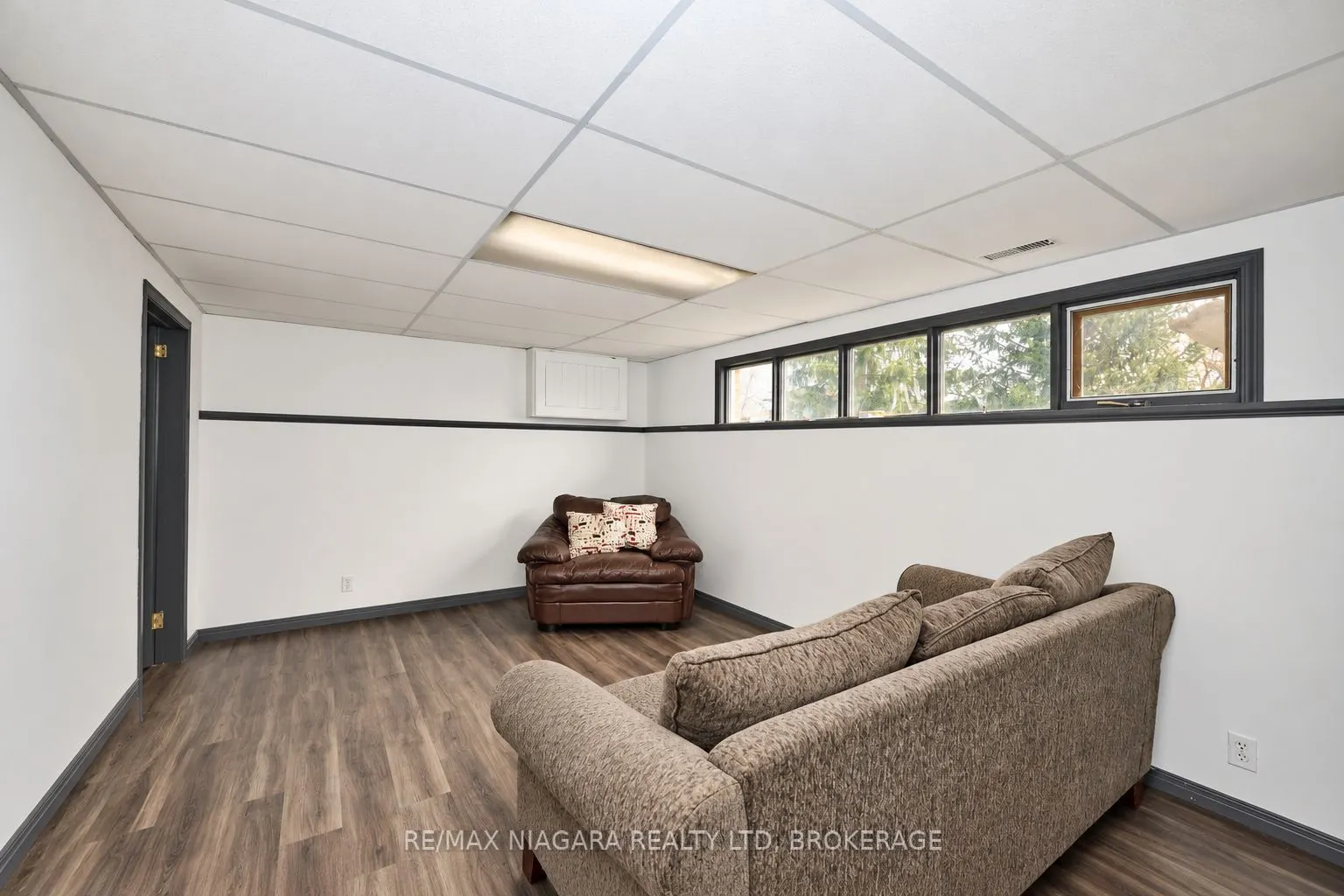 953 Grandview Road