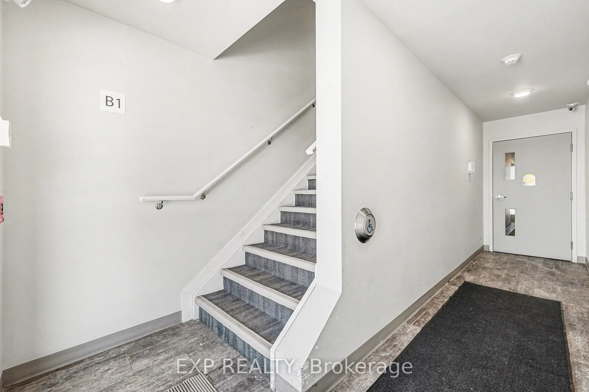 322 Honeyborne Street