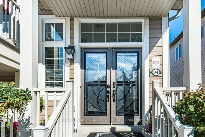 84 Lambert Crescent