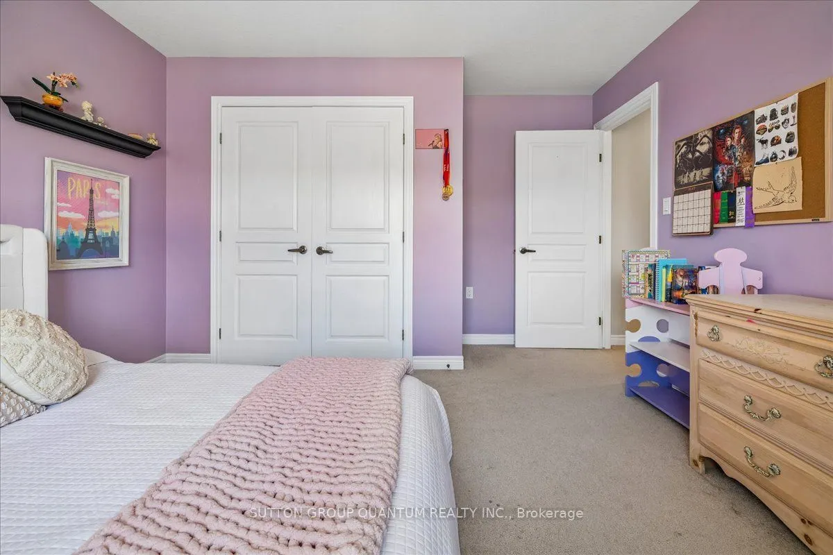 92 Garinger Crescent