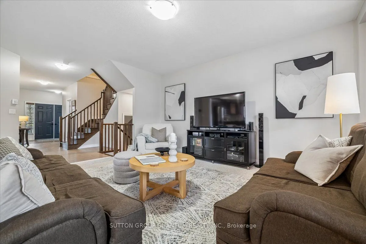 92 Garinger Crescent