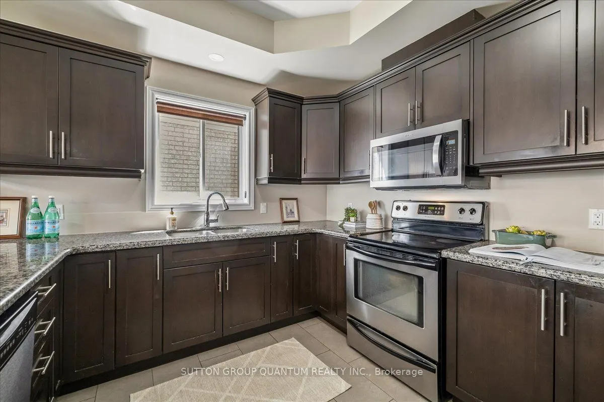 92 Garinger Crescent