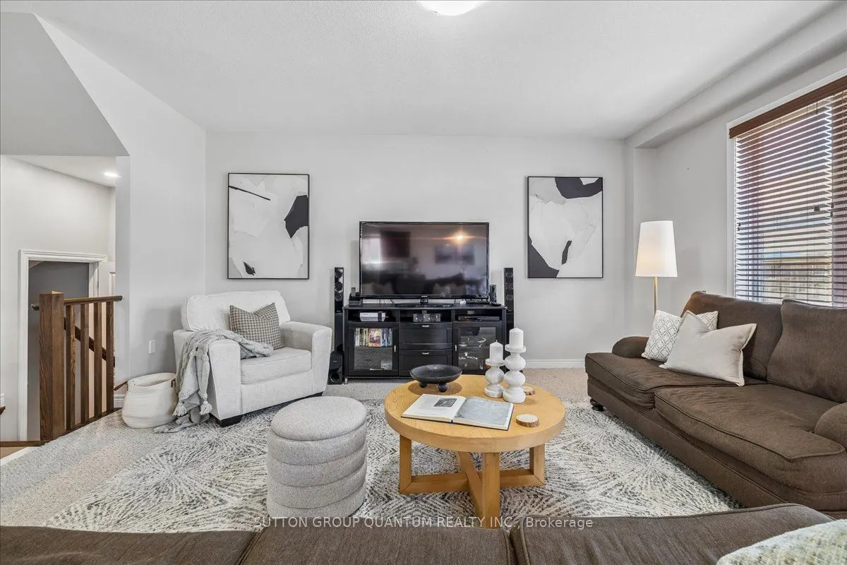 92 Garinger Crescent