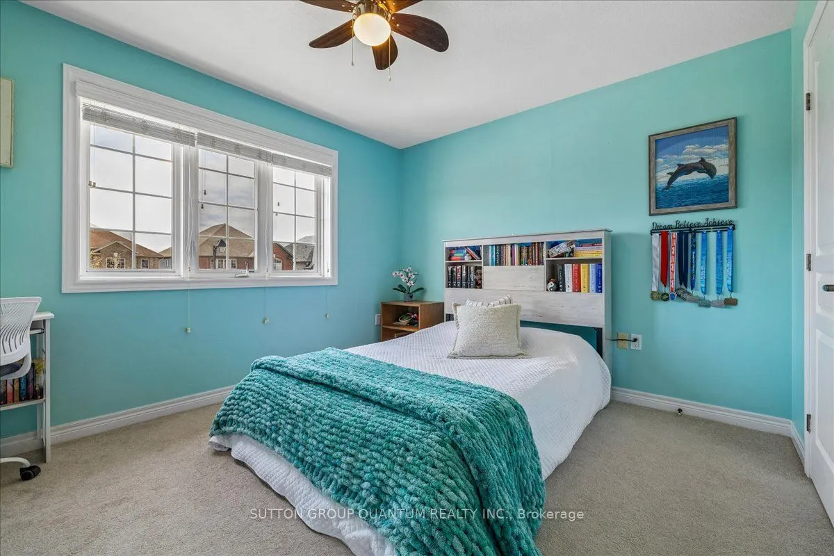 92 Garinger Crescent