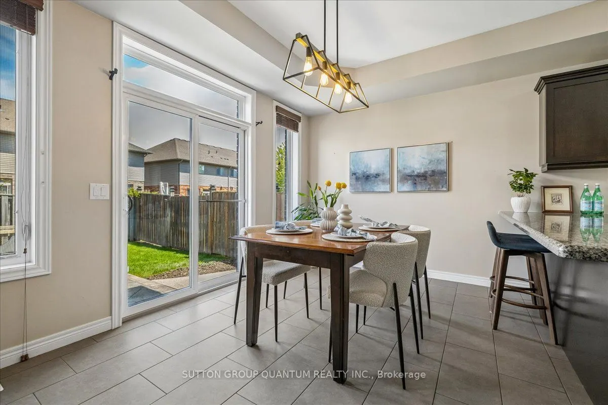 92 Garinger Crescent