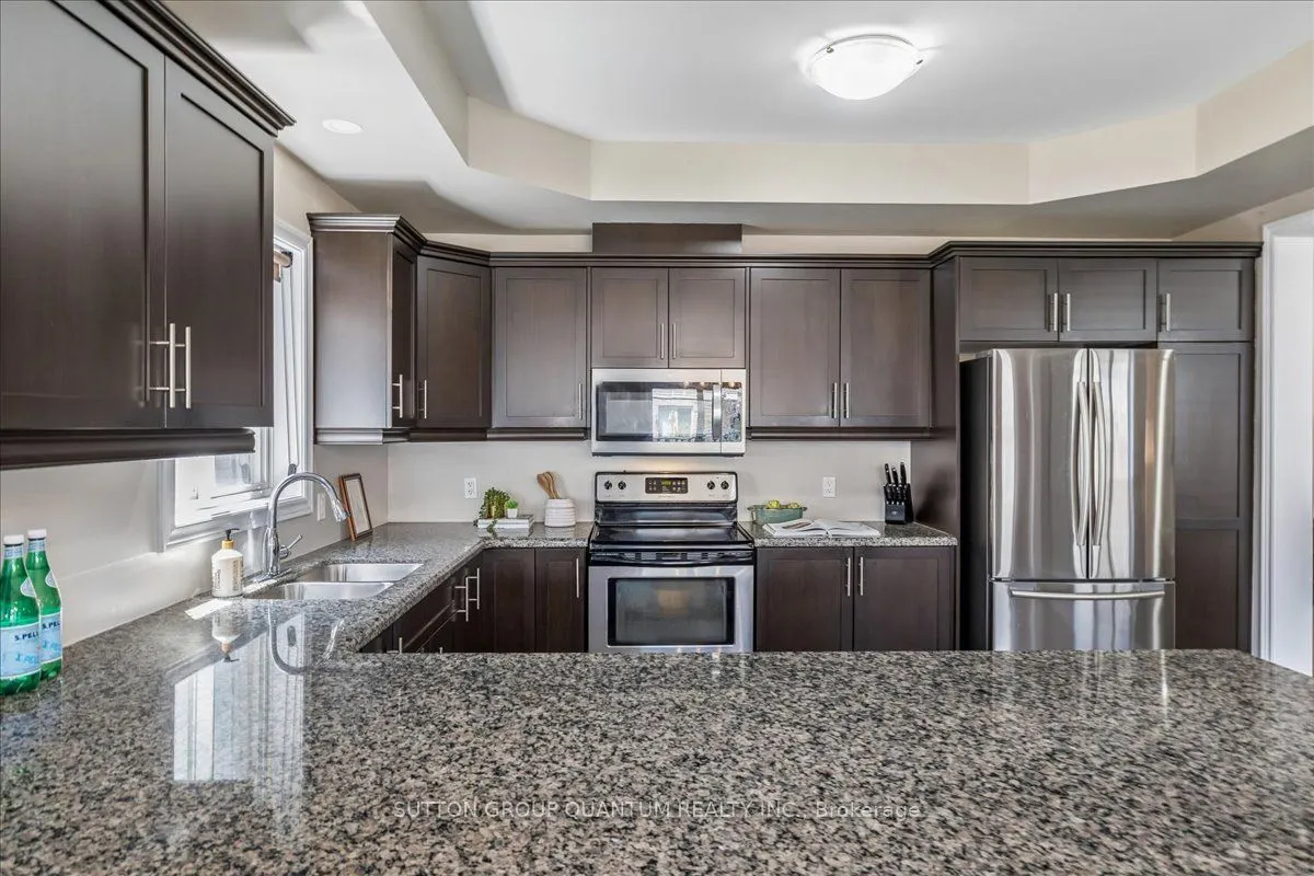 92 Garinger Crescent