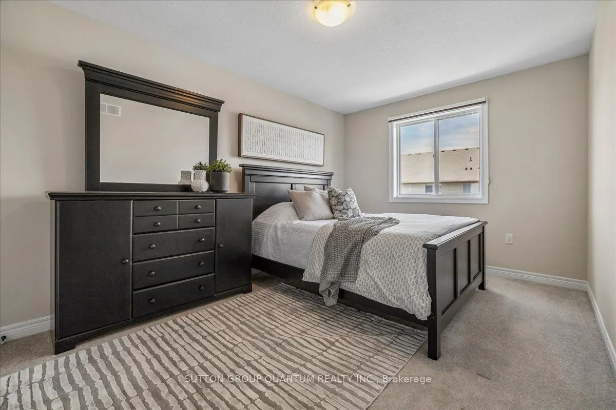 92 Garinger Crescent