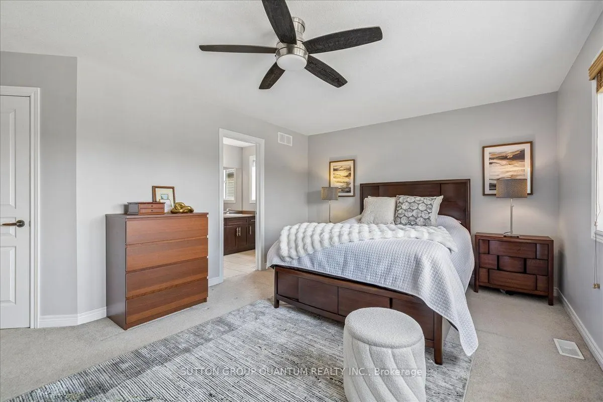 92 Garinger Crescent