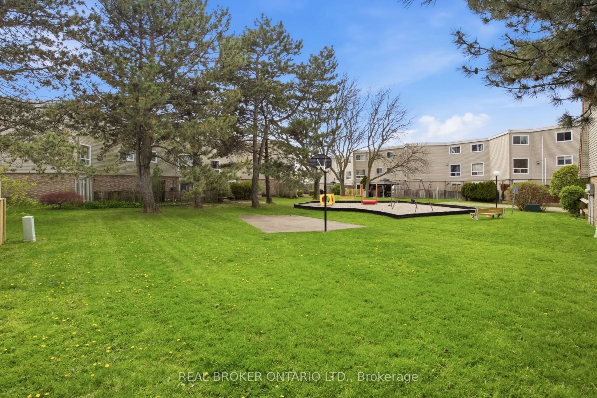 60 Elmsdale Drive #46