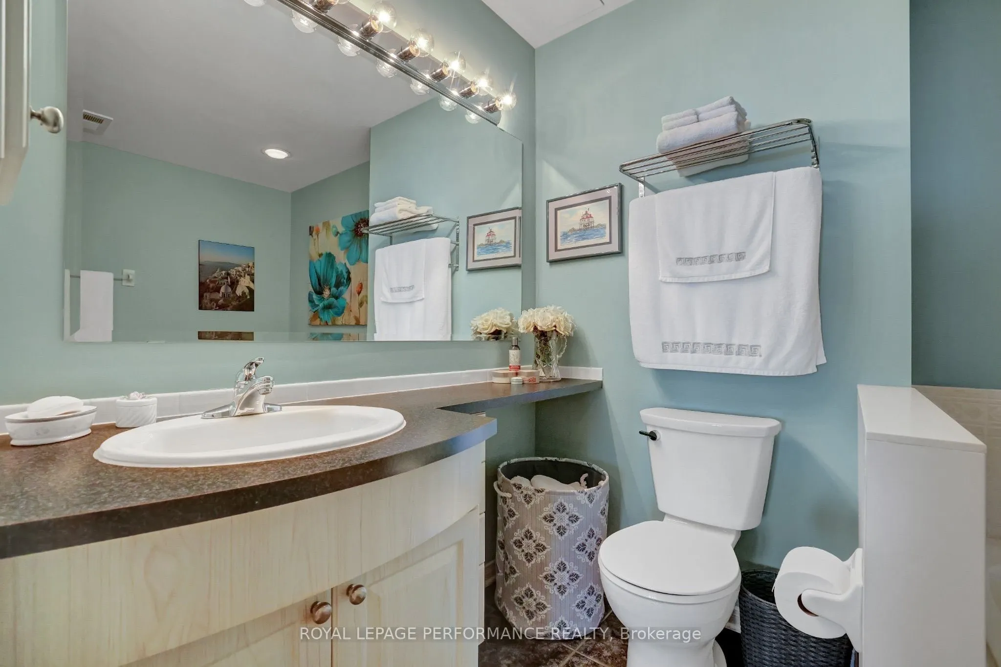 38 Metropole Private #2603