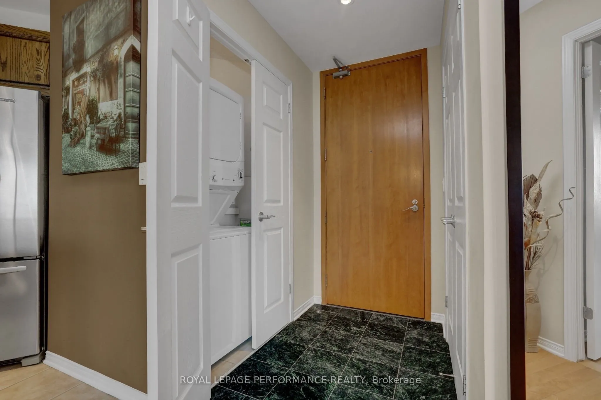 38 Metropole Private #2603