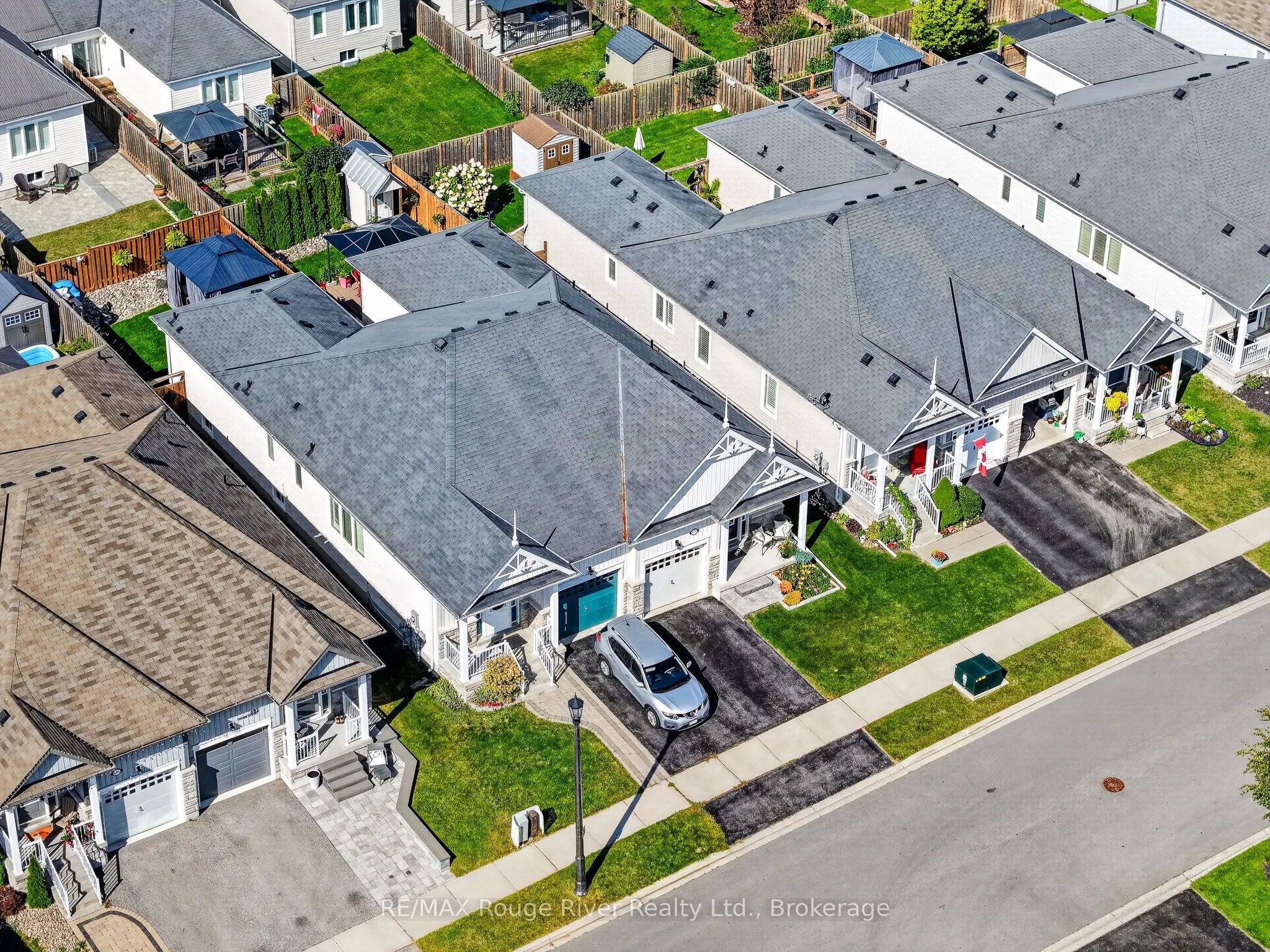 699 FISHER Street