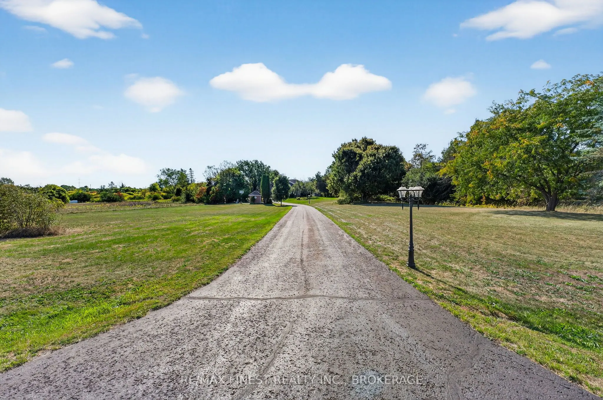 1548 County Road 9