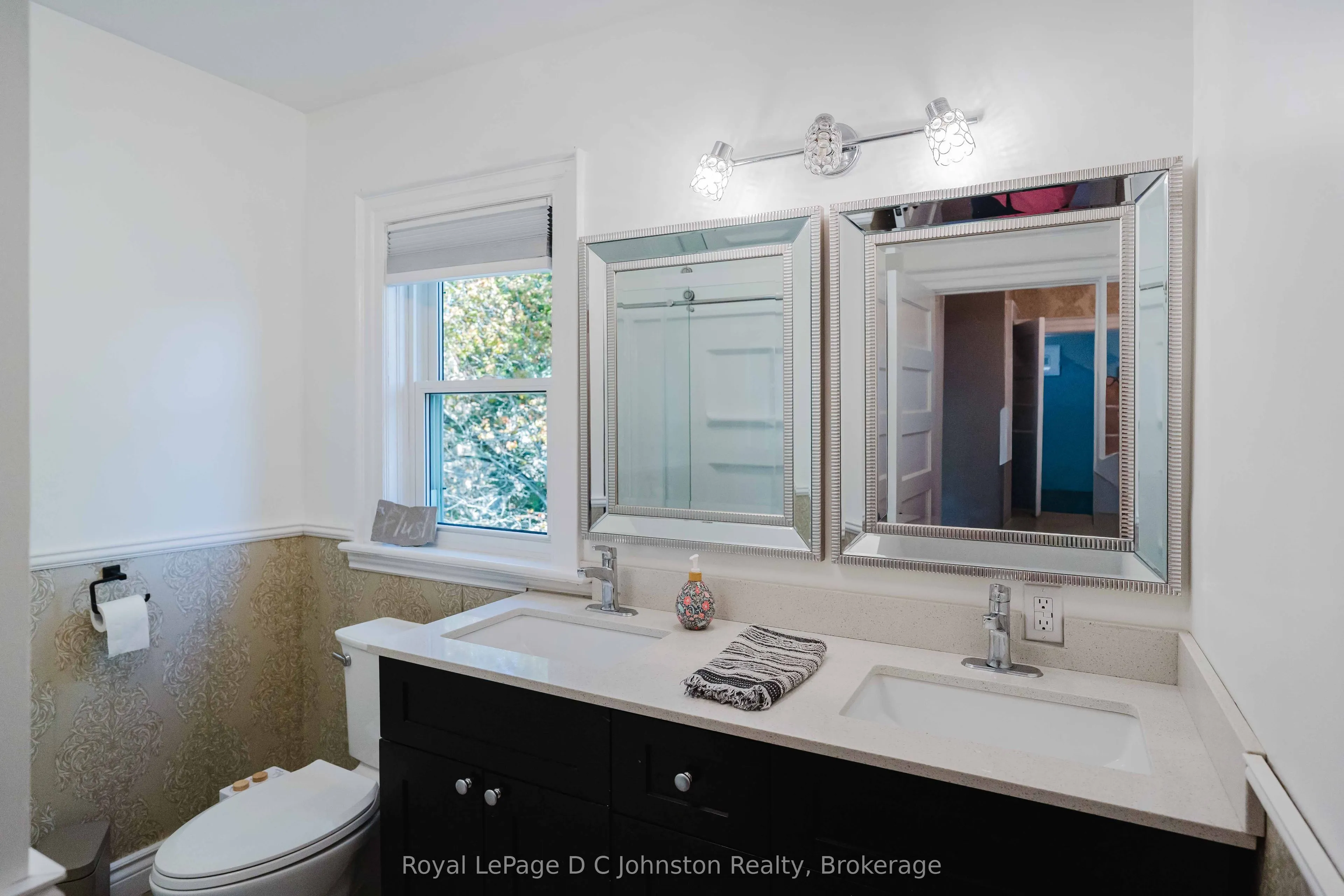 1321 4th Avenue W