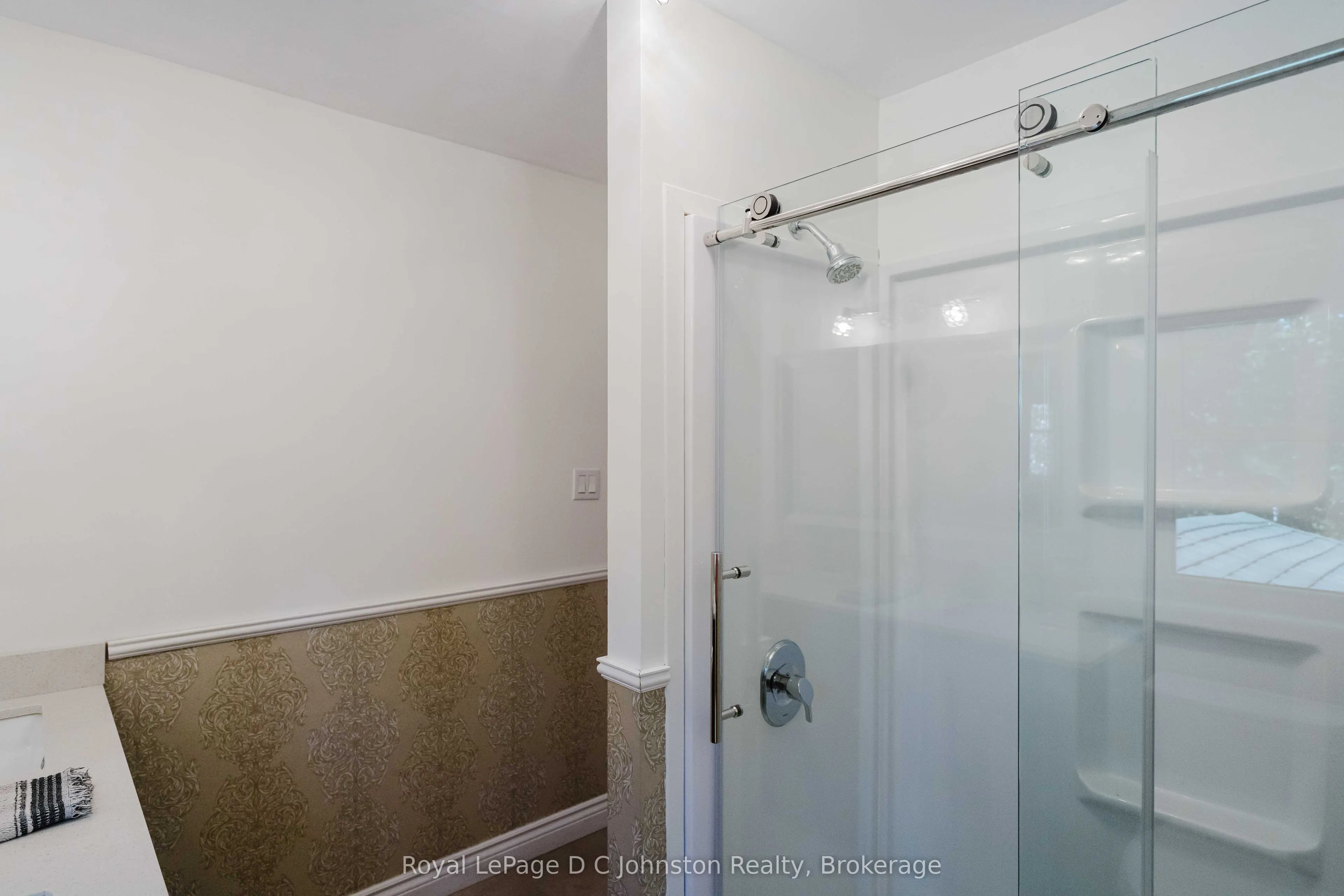 1321 4th Avenue W