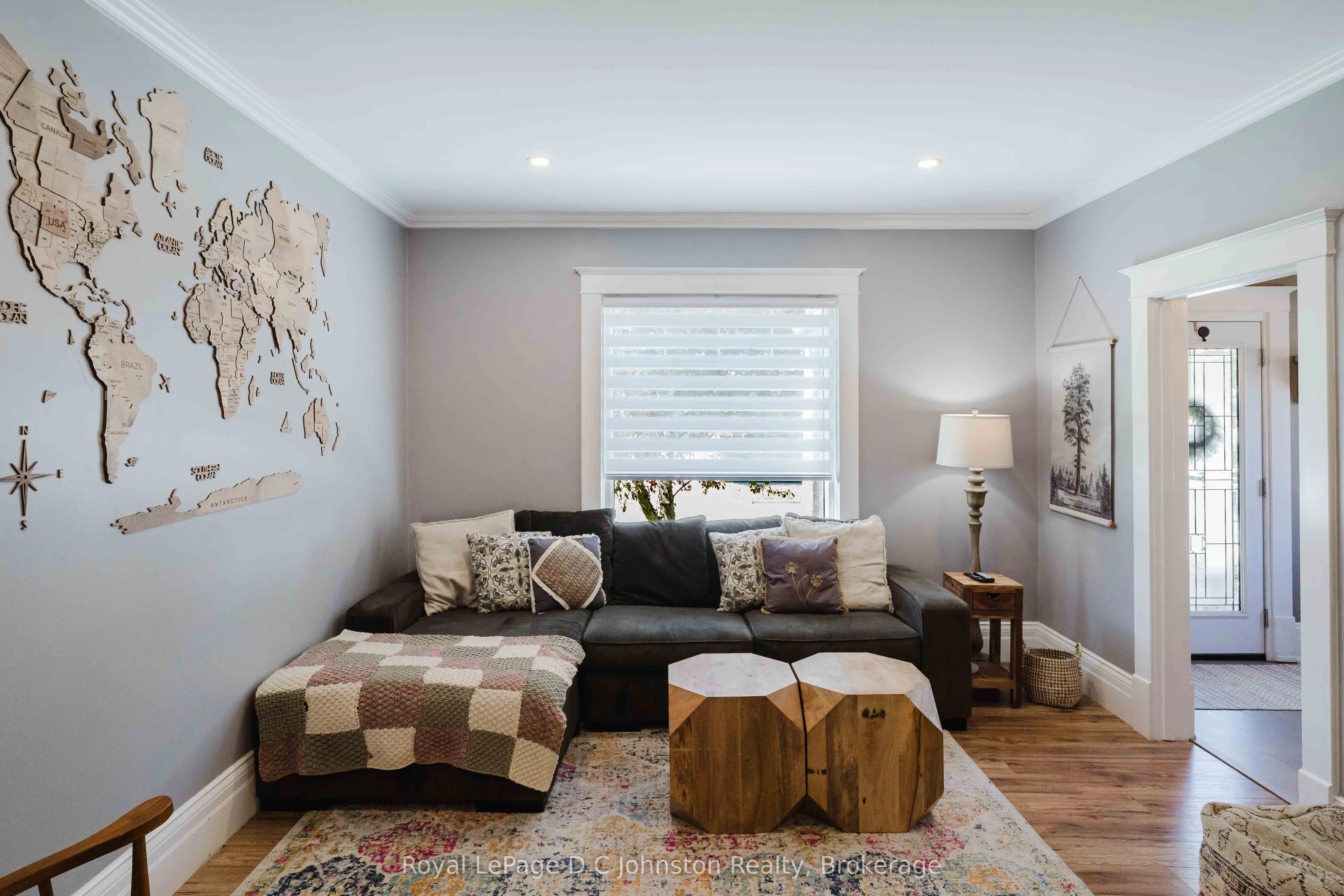 1321 4th Avenue W