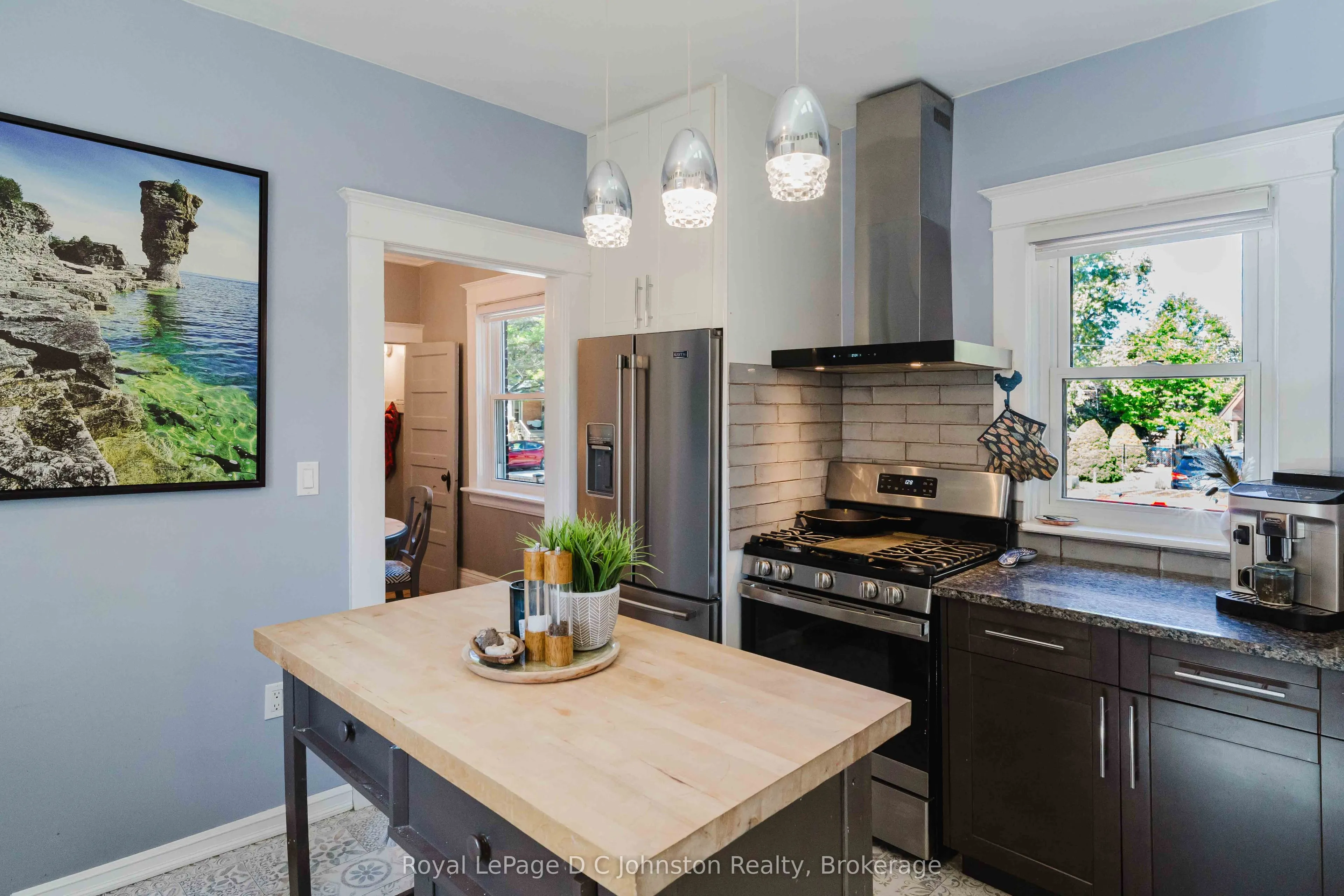 1321 4th Avenue W