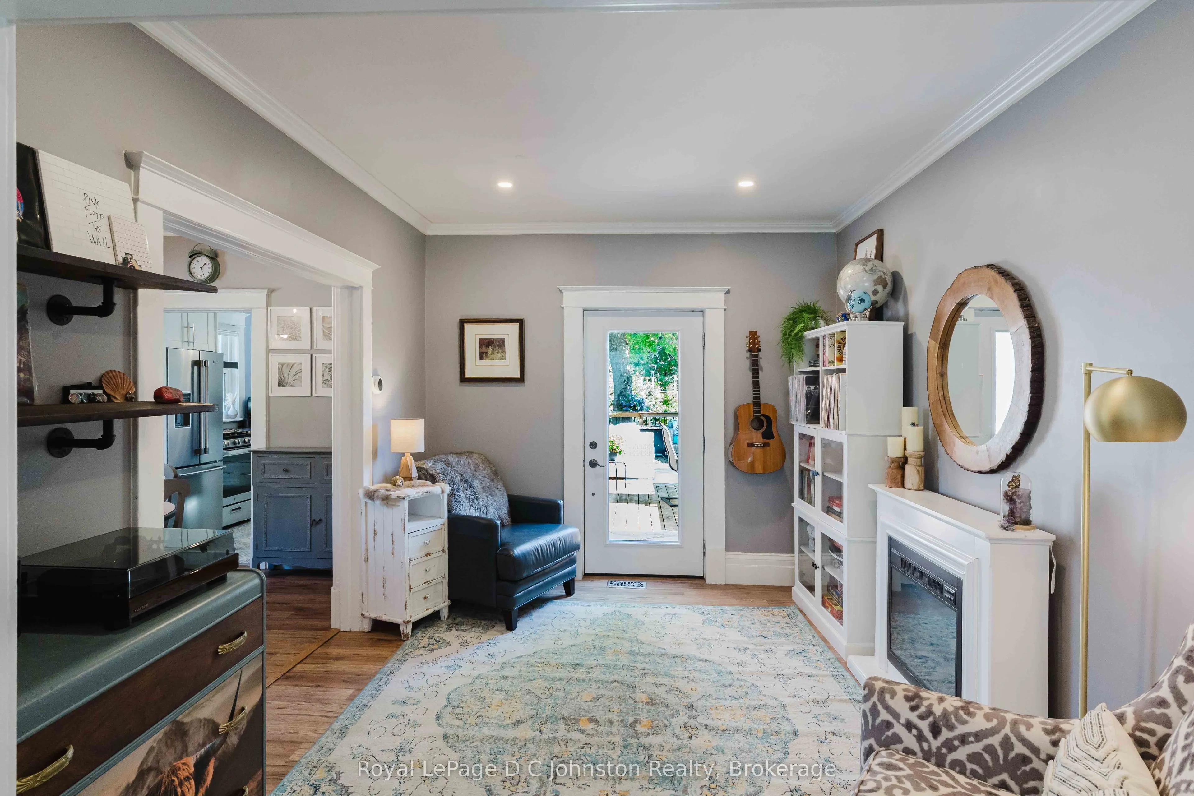 1321 4th Avenue W
