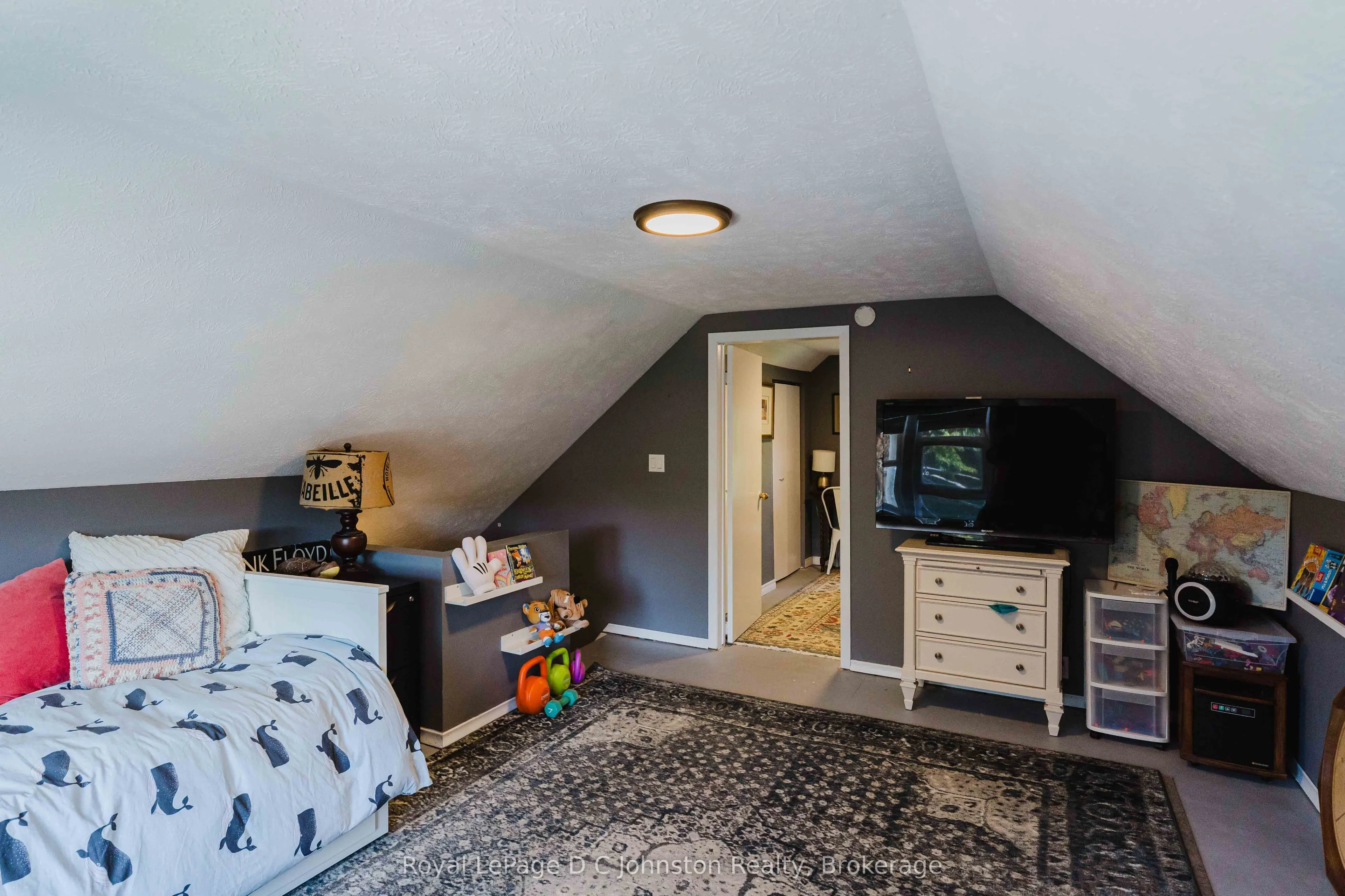 1321 4th Avenue W