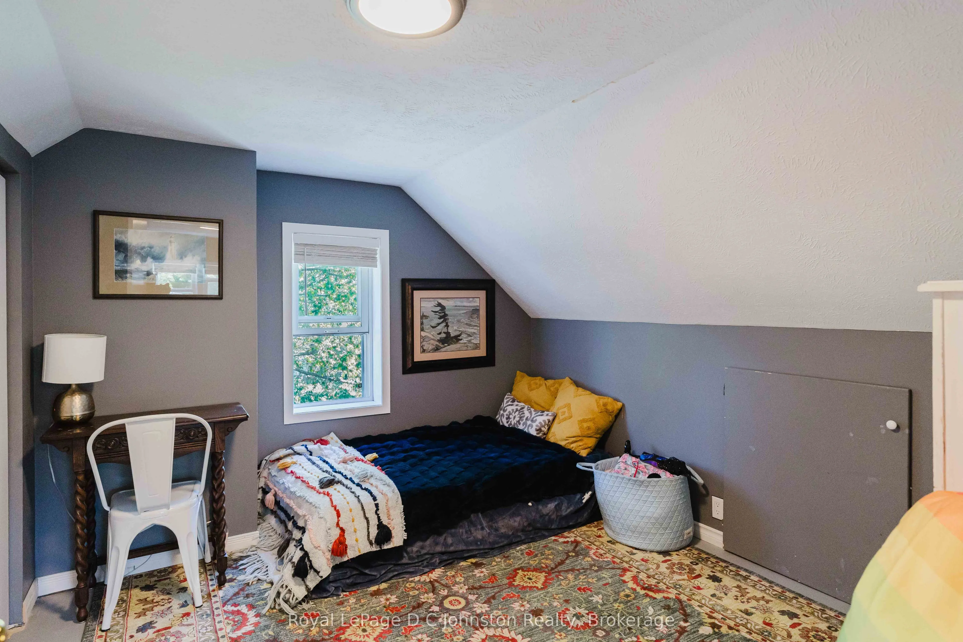 1321 4th Avenue W