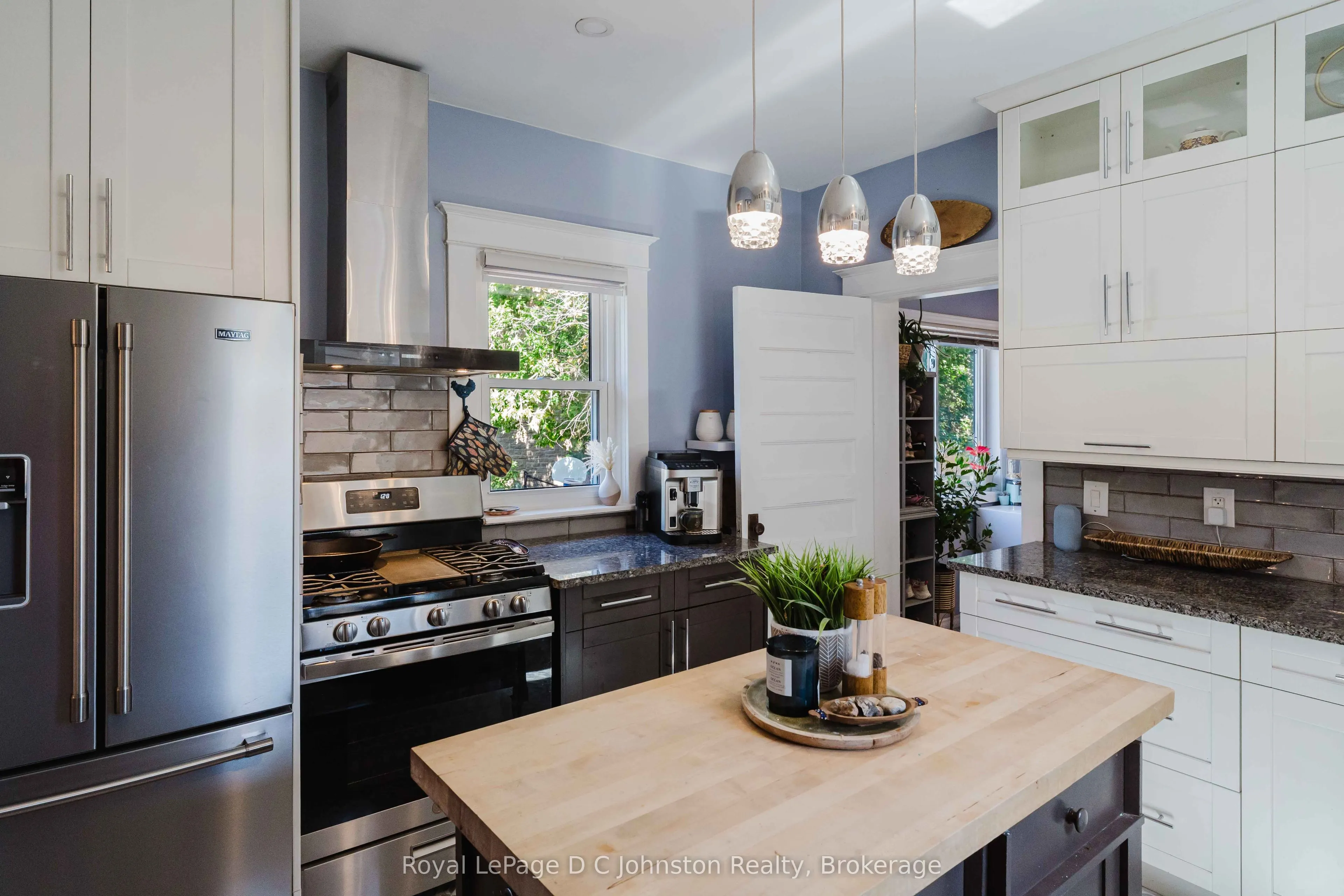 1321 4th Avenue W