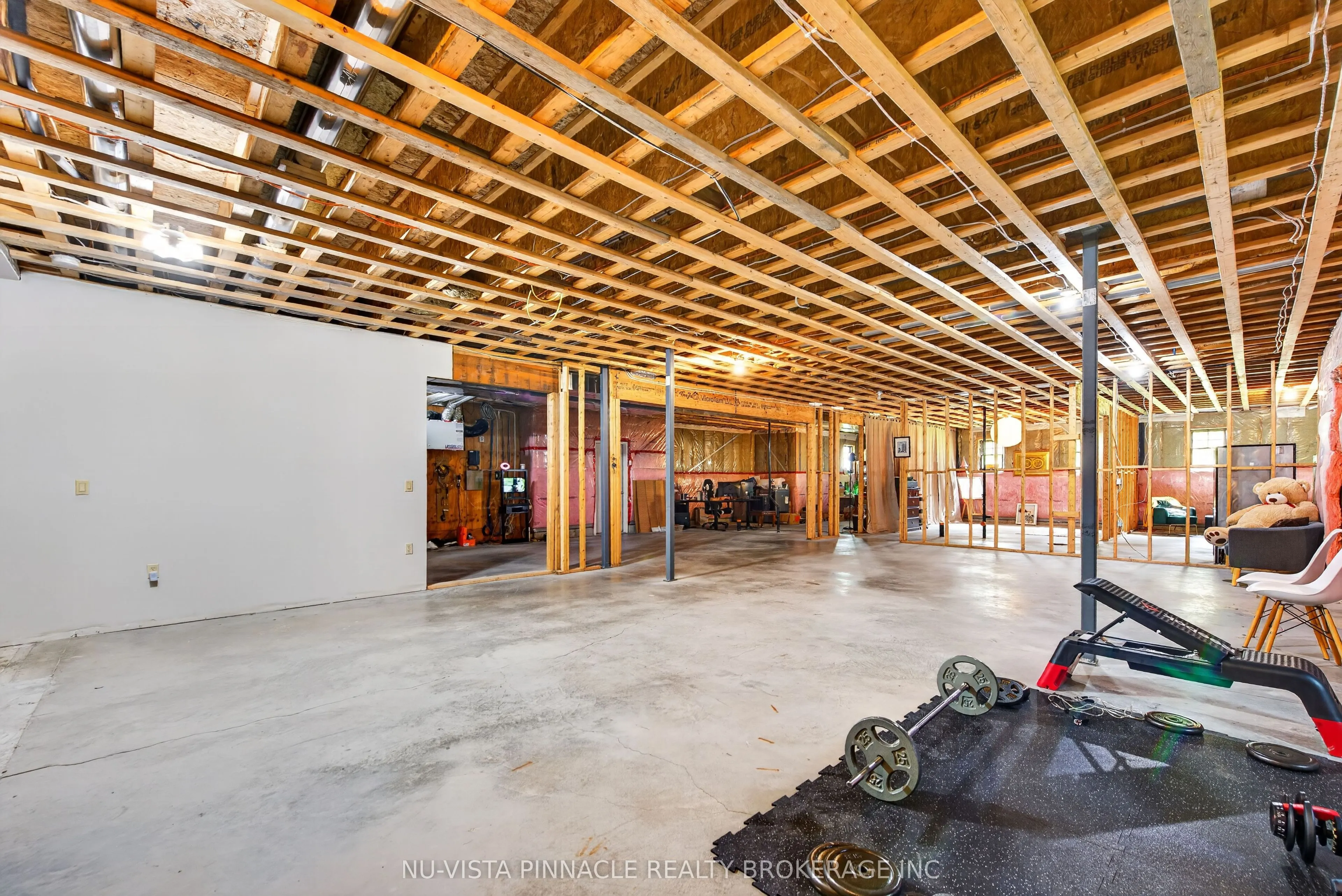 9082 Ferne Drive
