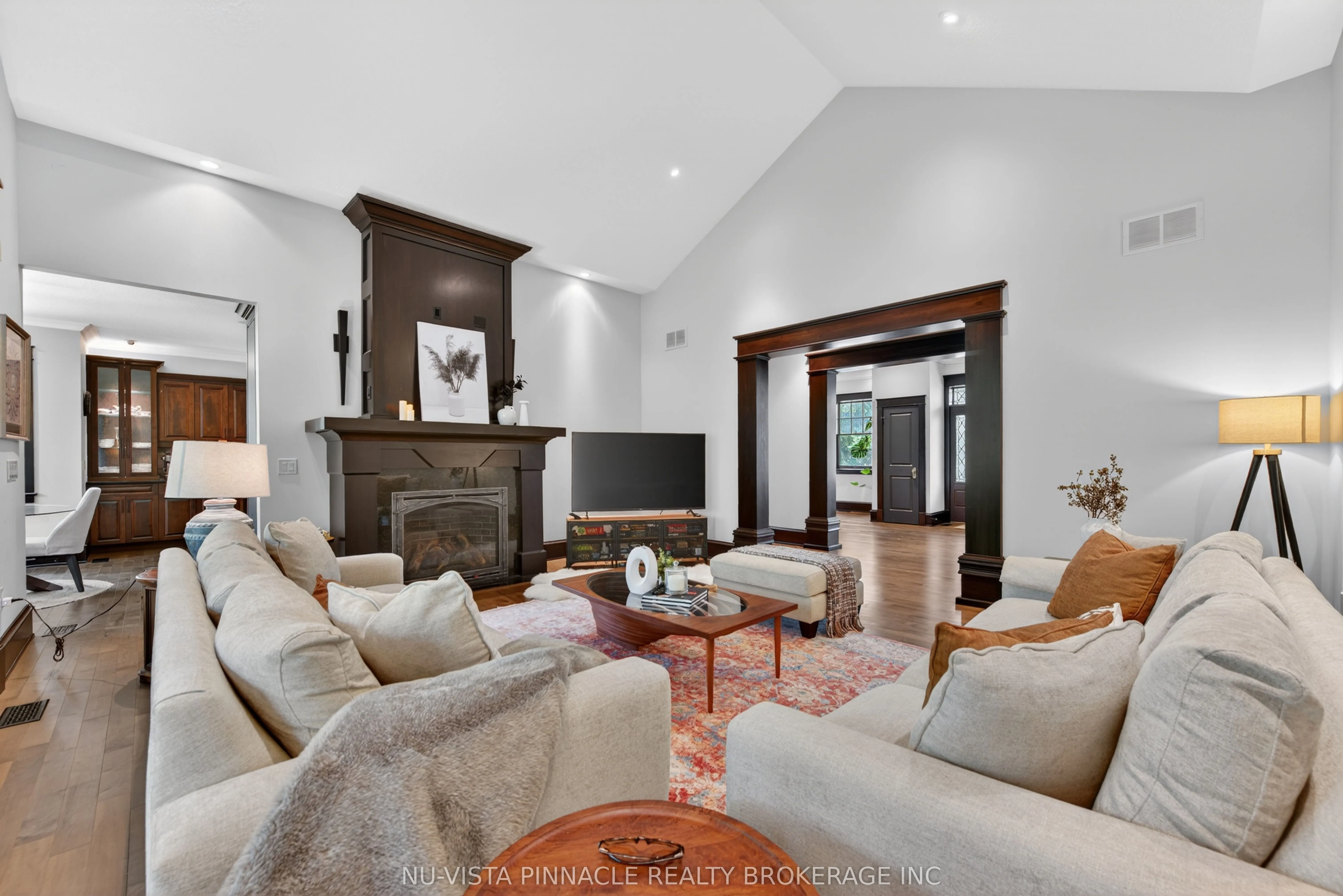 9082 Ferne Drive