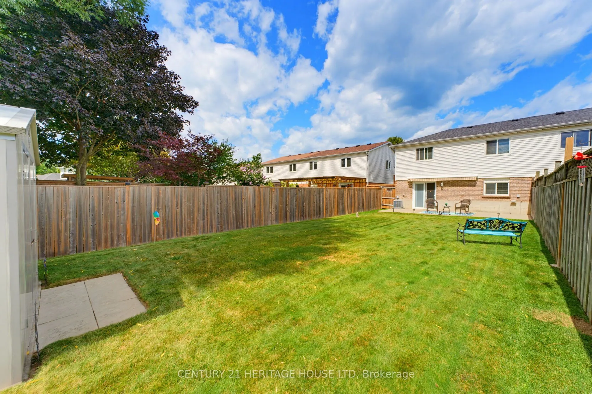 42 Buchanan Crescent