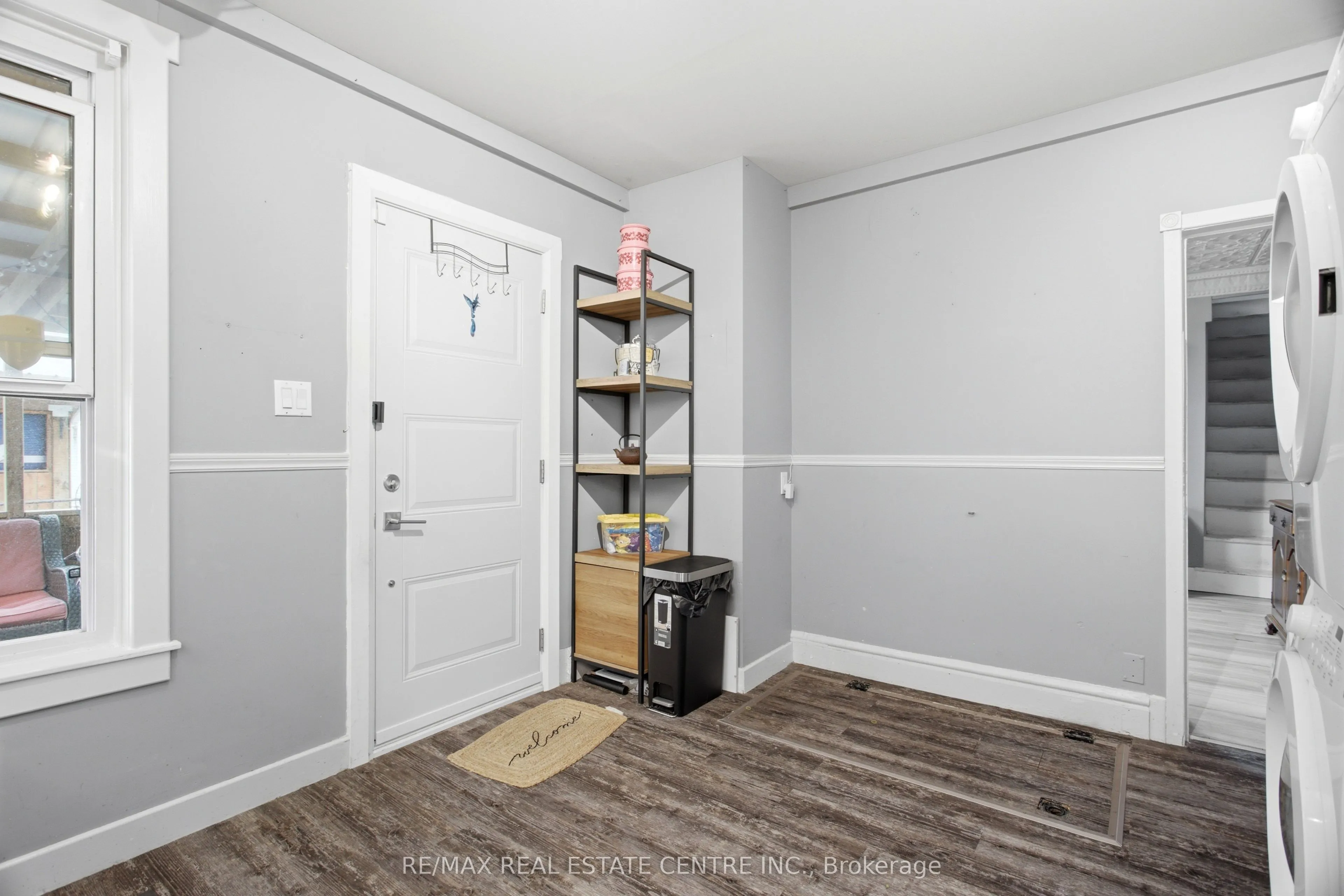 1108 Queenston Road