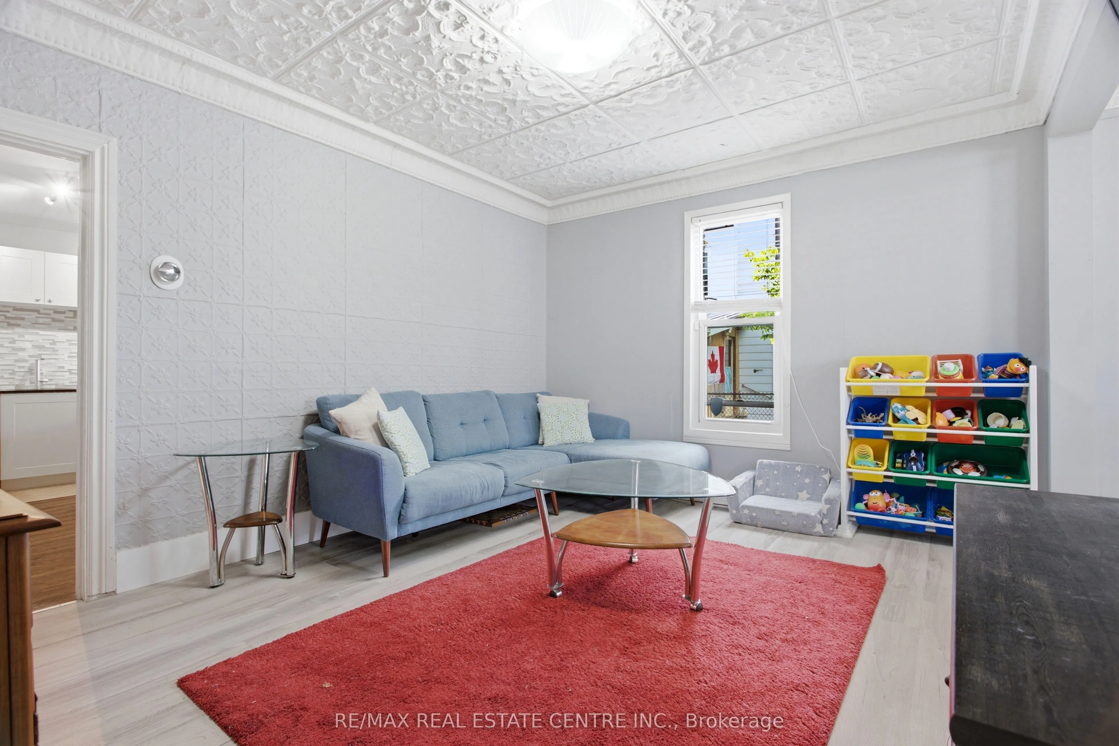 1108 Queenston Road
