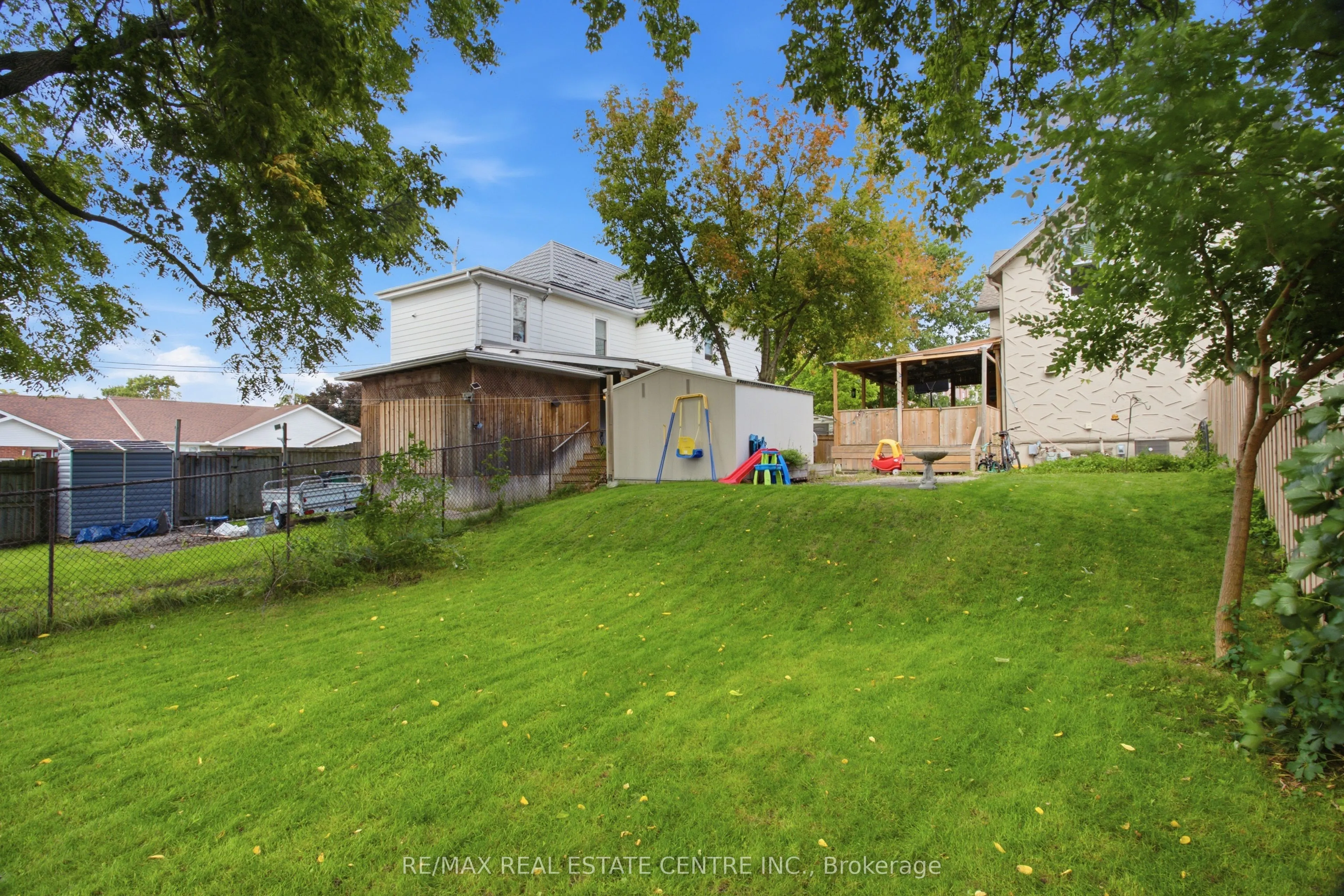 1108 Queenston Road