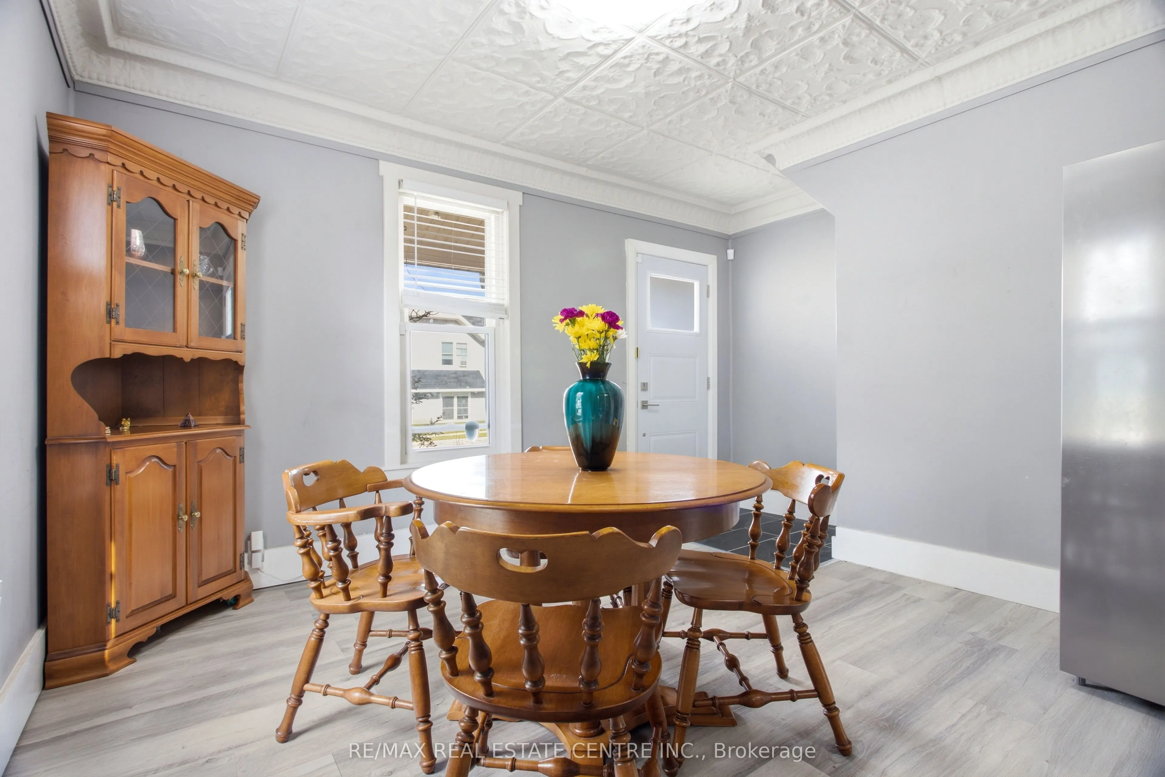 1108 Queenston Road