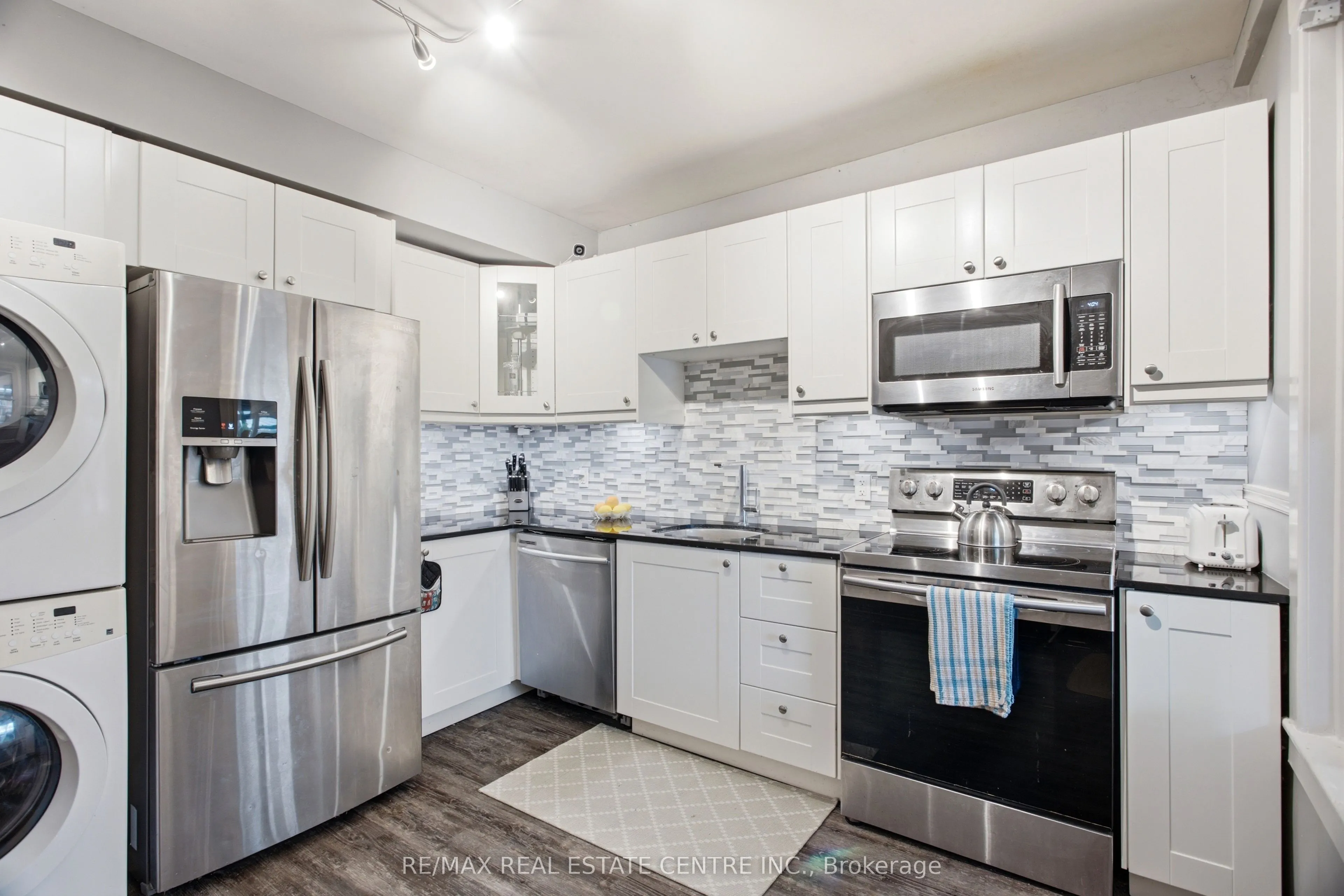 1108 Queenston Road