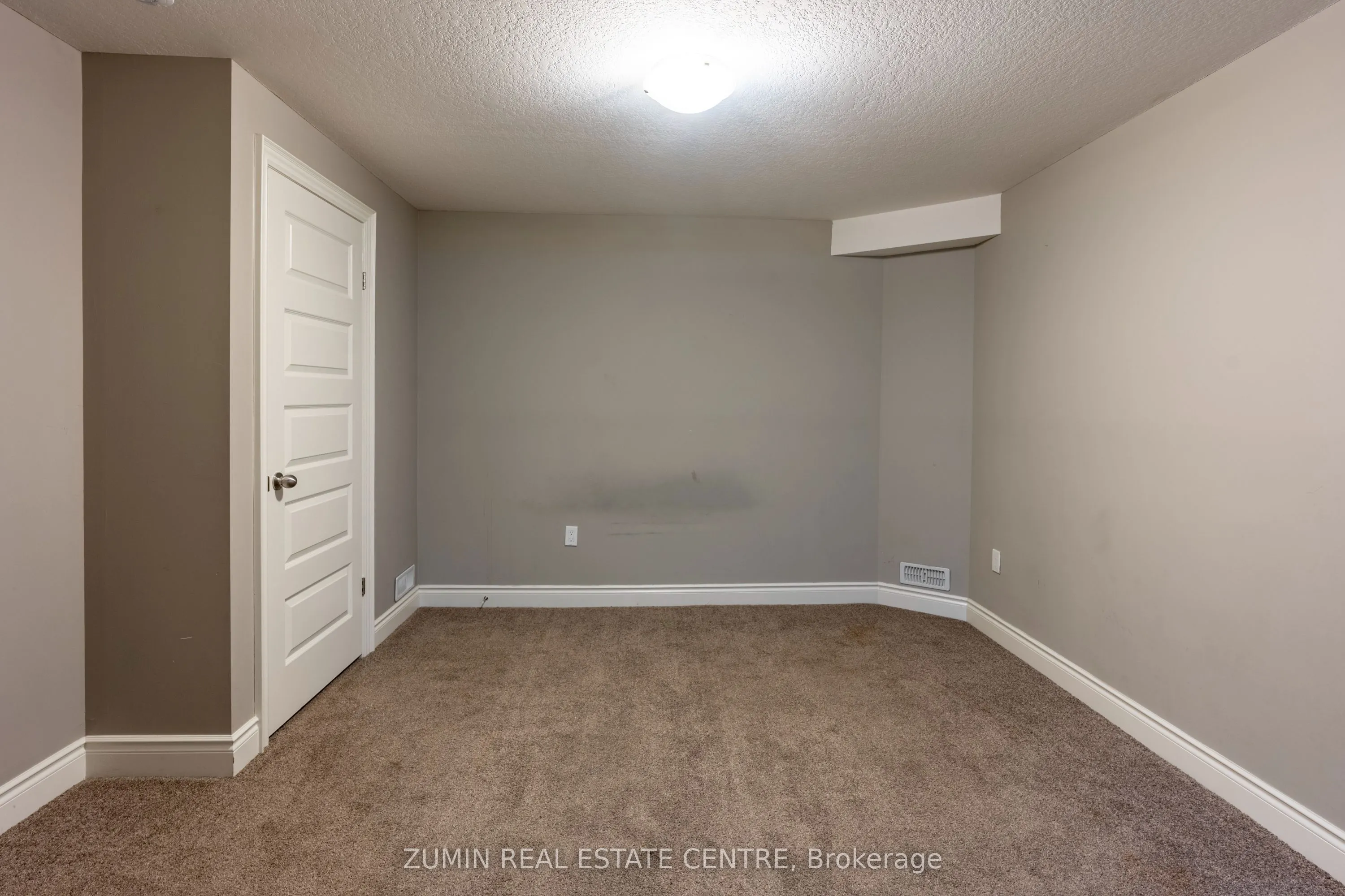 35 Chatfield Street #10