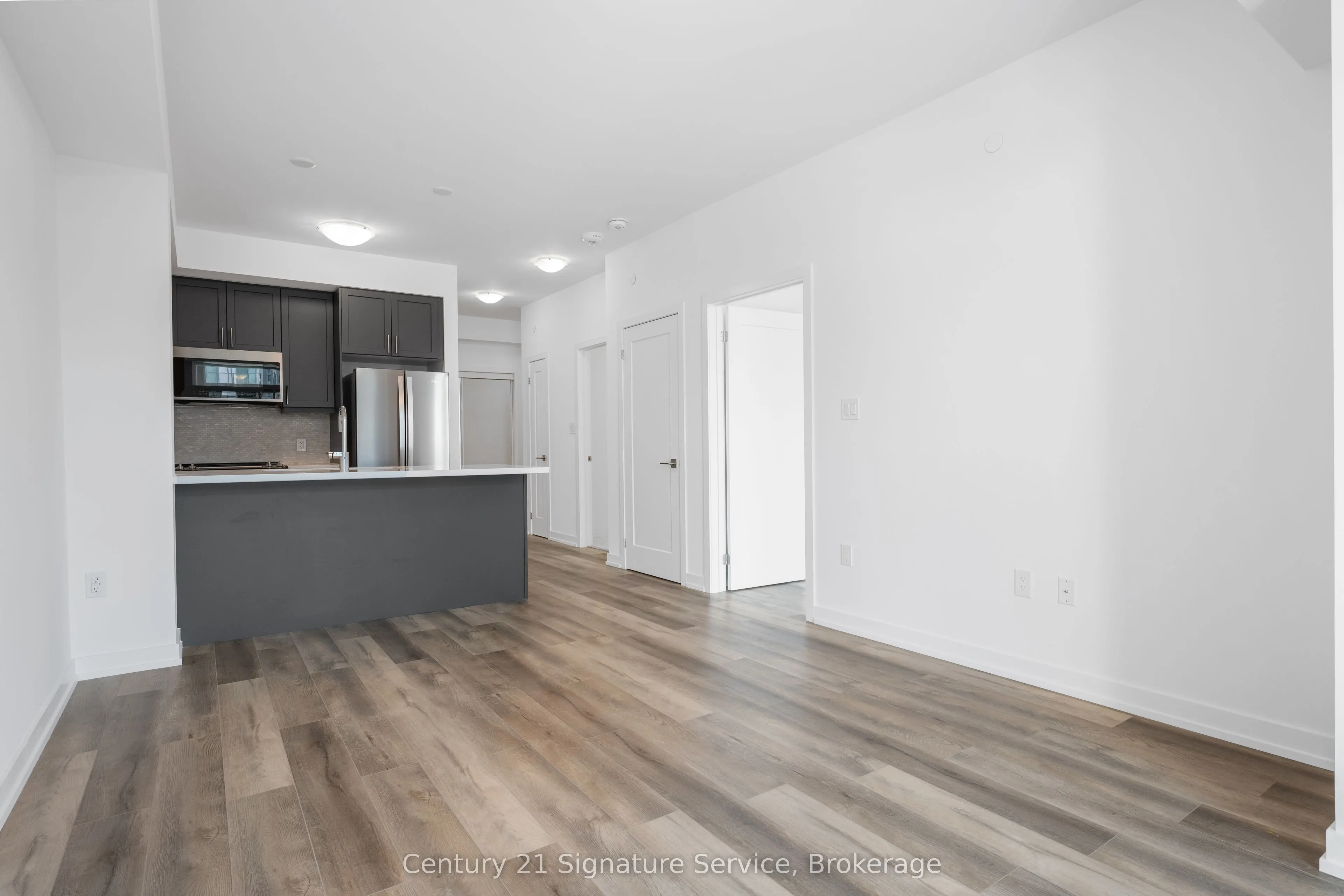 470 Dundas Street E #1013