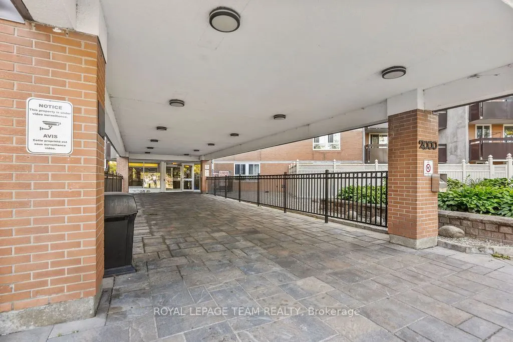 2000 JASMINE Crescent #1112